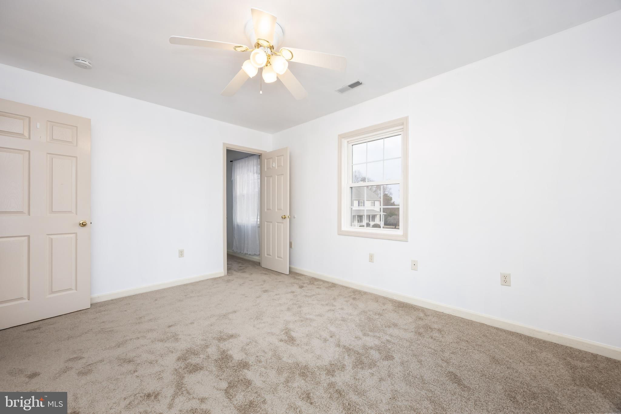 HARBOR POINTE - Residential