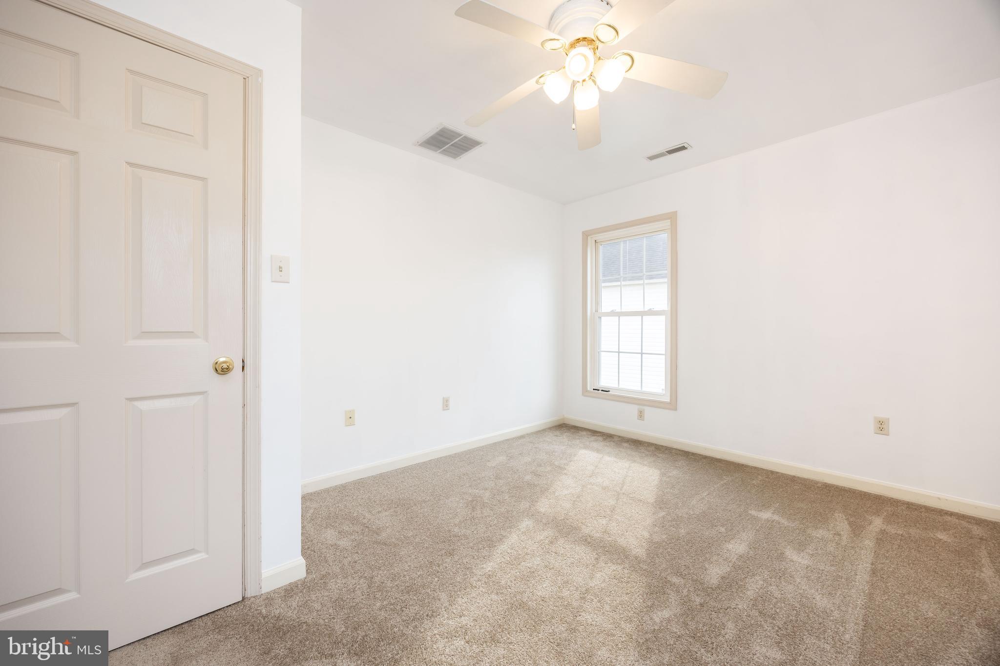 HARBOR POINTE - Residential