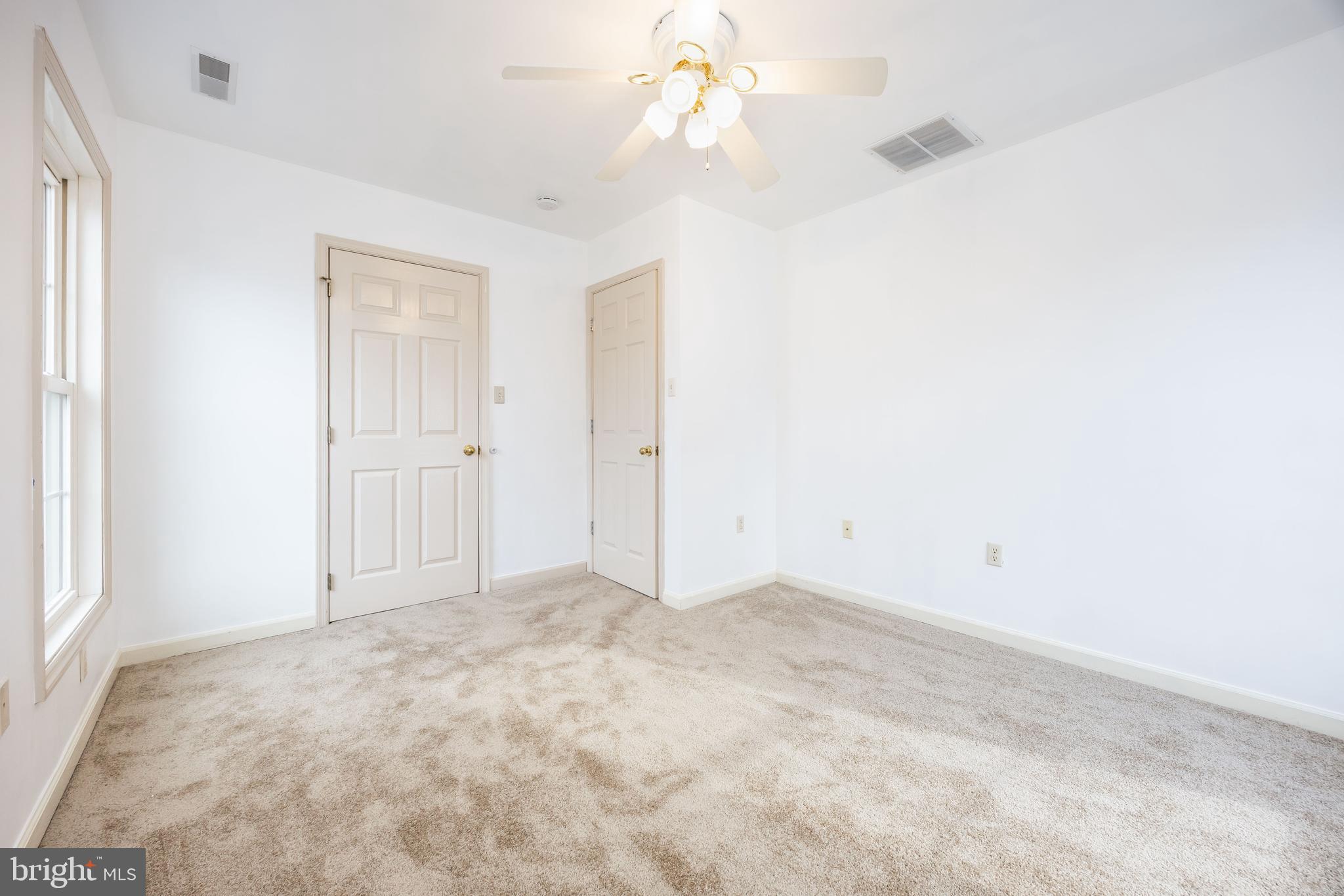 HARBOR POINTE - Residential