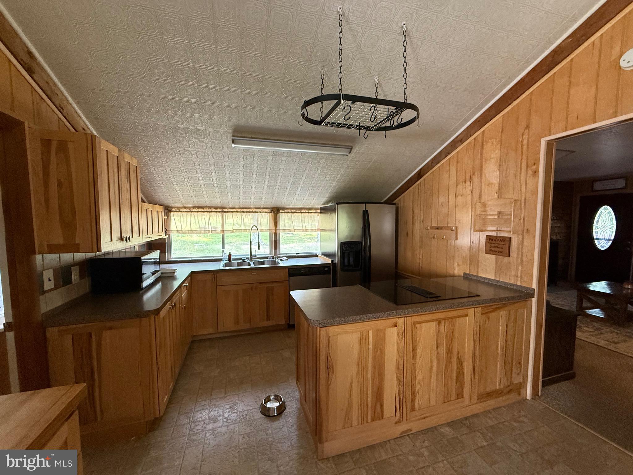 LEVELS VIEW - Residential