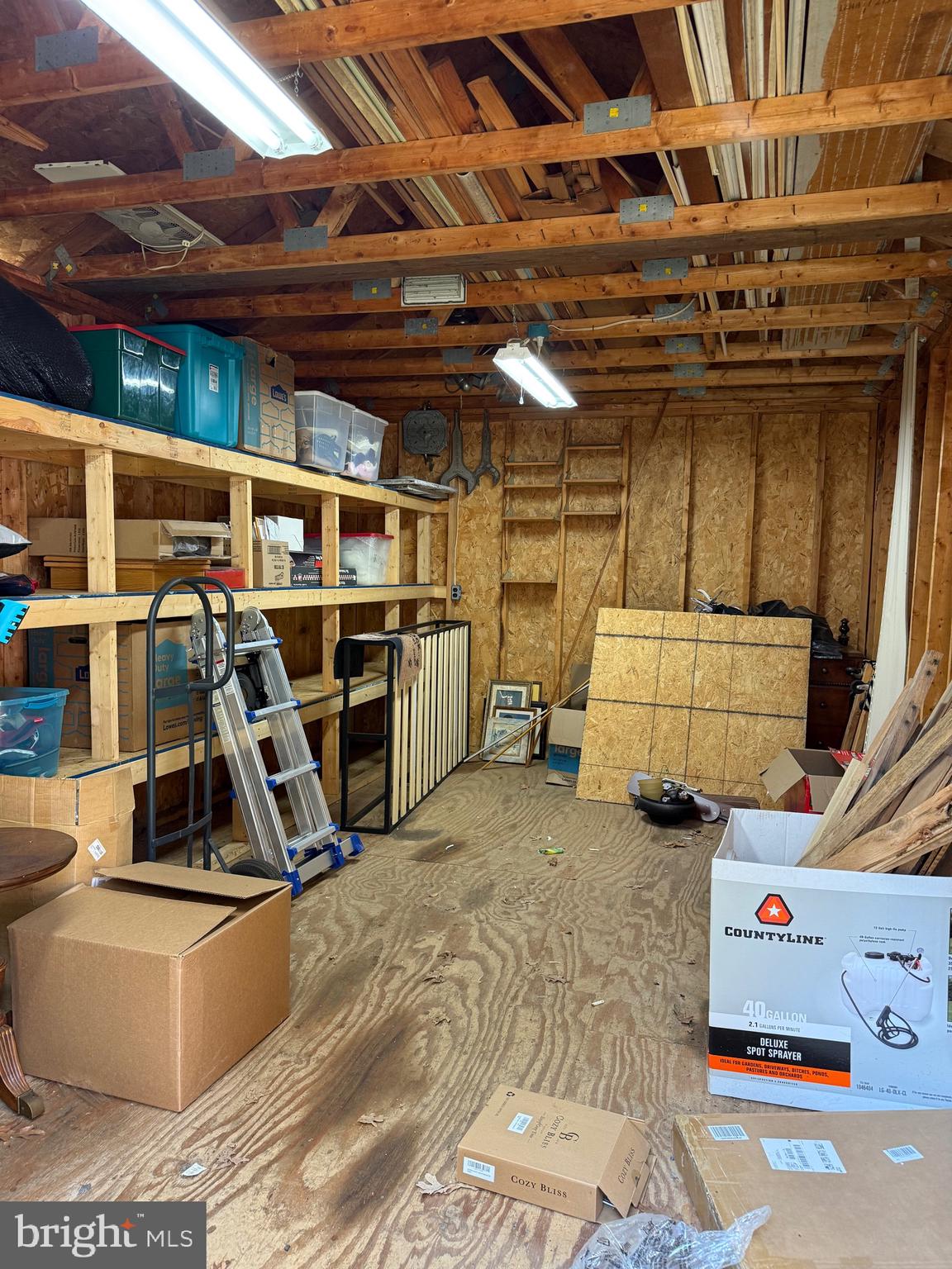 LEVELS VIEW - Residential