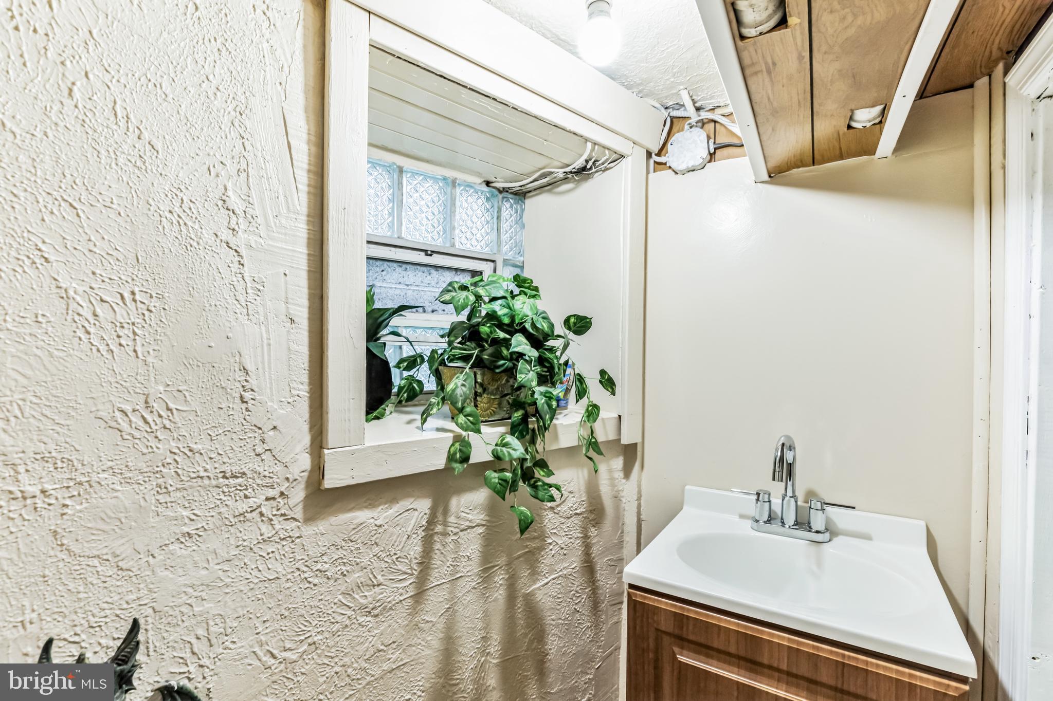 WEST PHILADELPHIA - Residential