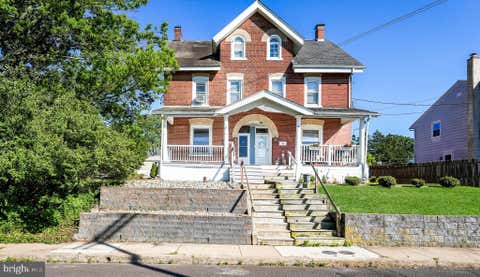Multifamily For Sale - 68 E Fairview Avenue<br/> SELLERSVILLE, PA 18960
