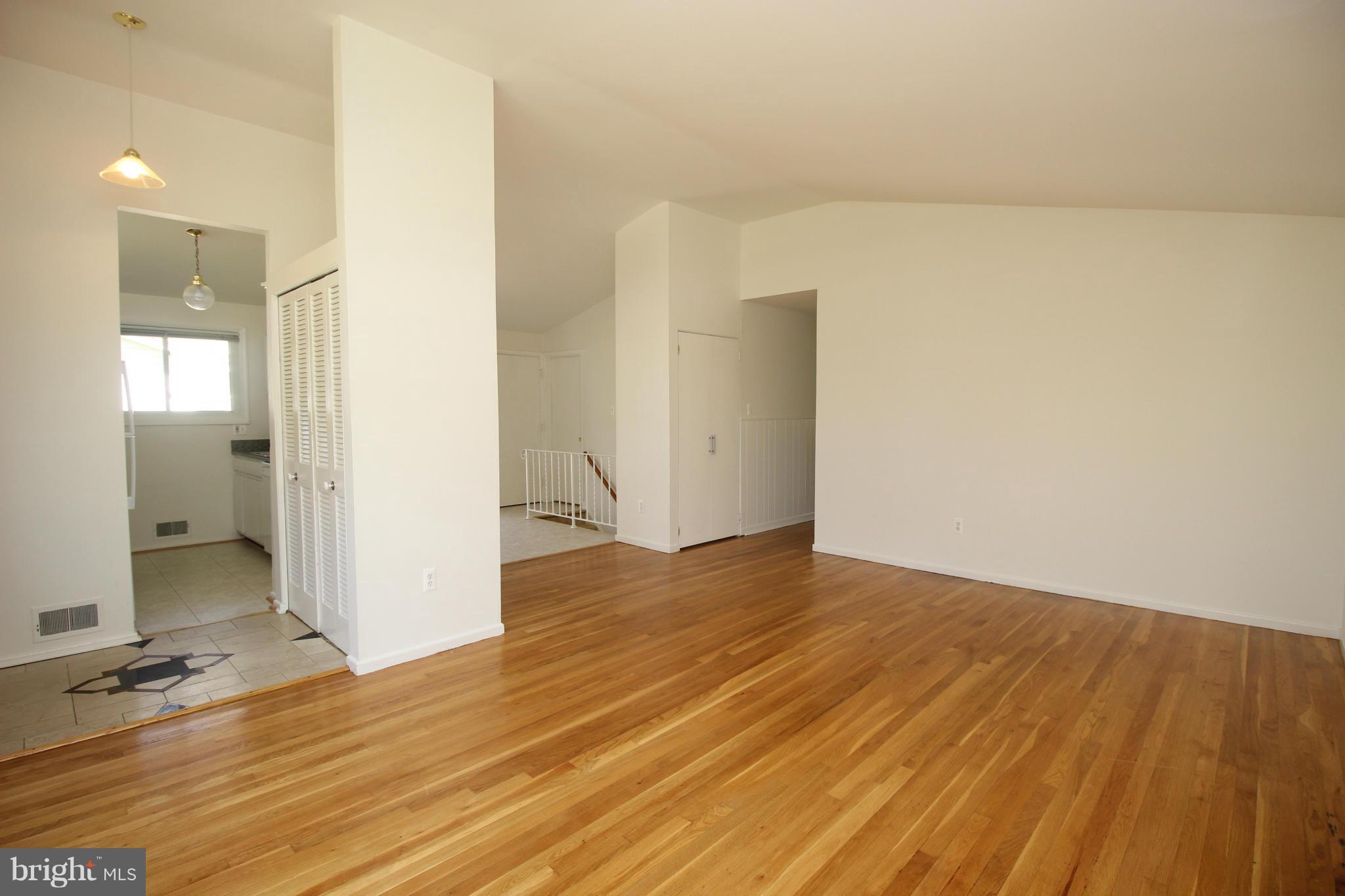 DUNN LORING WOODS - Residential Lease