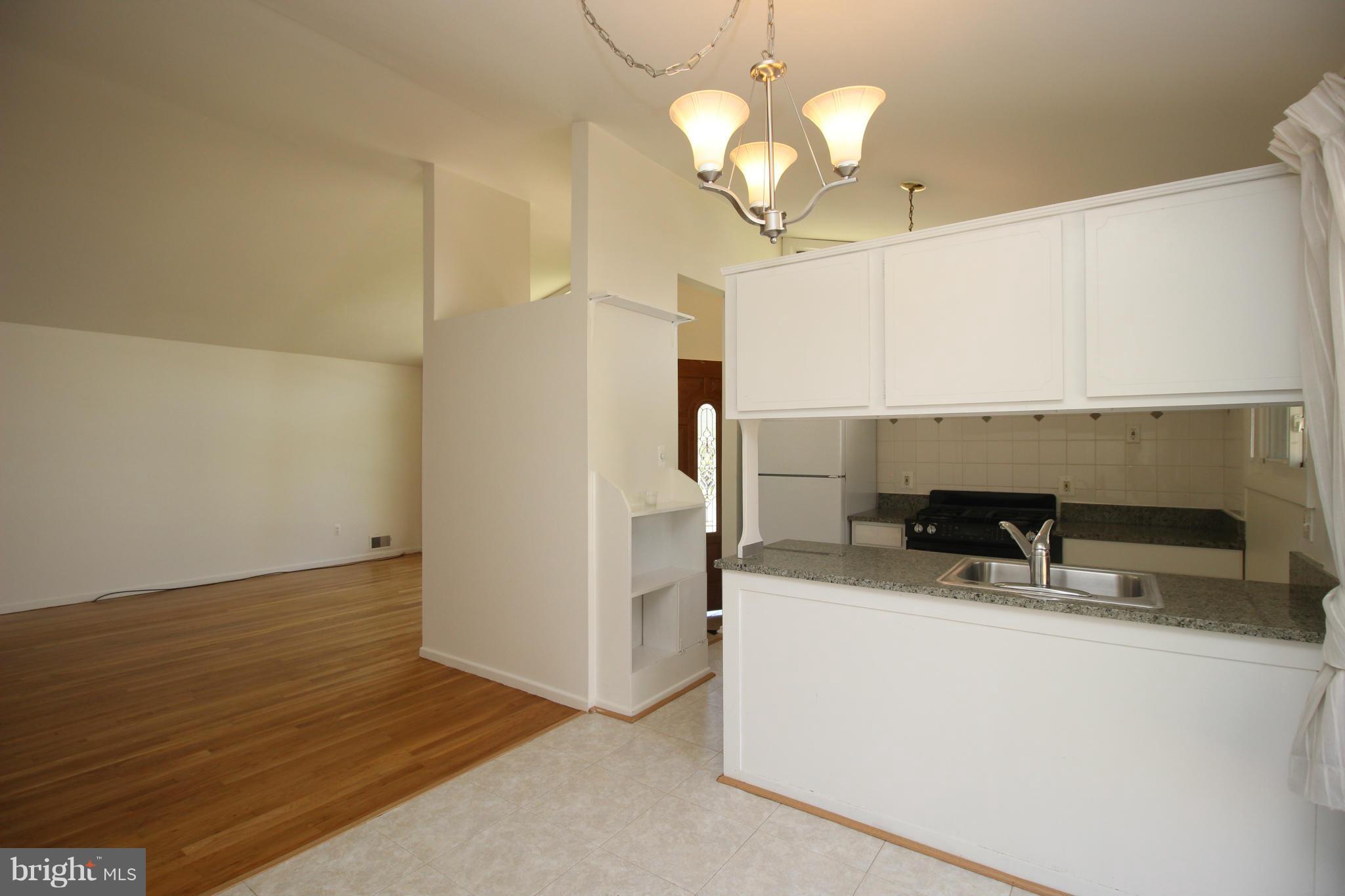 DUNN LORING WOODS - Residential Lease