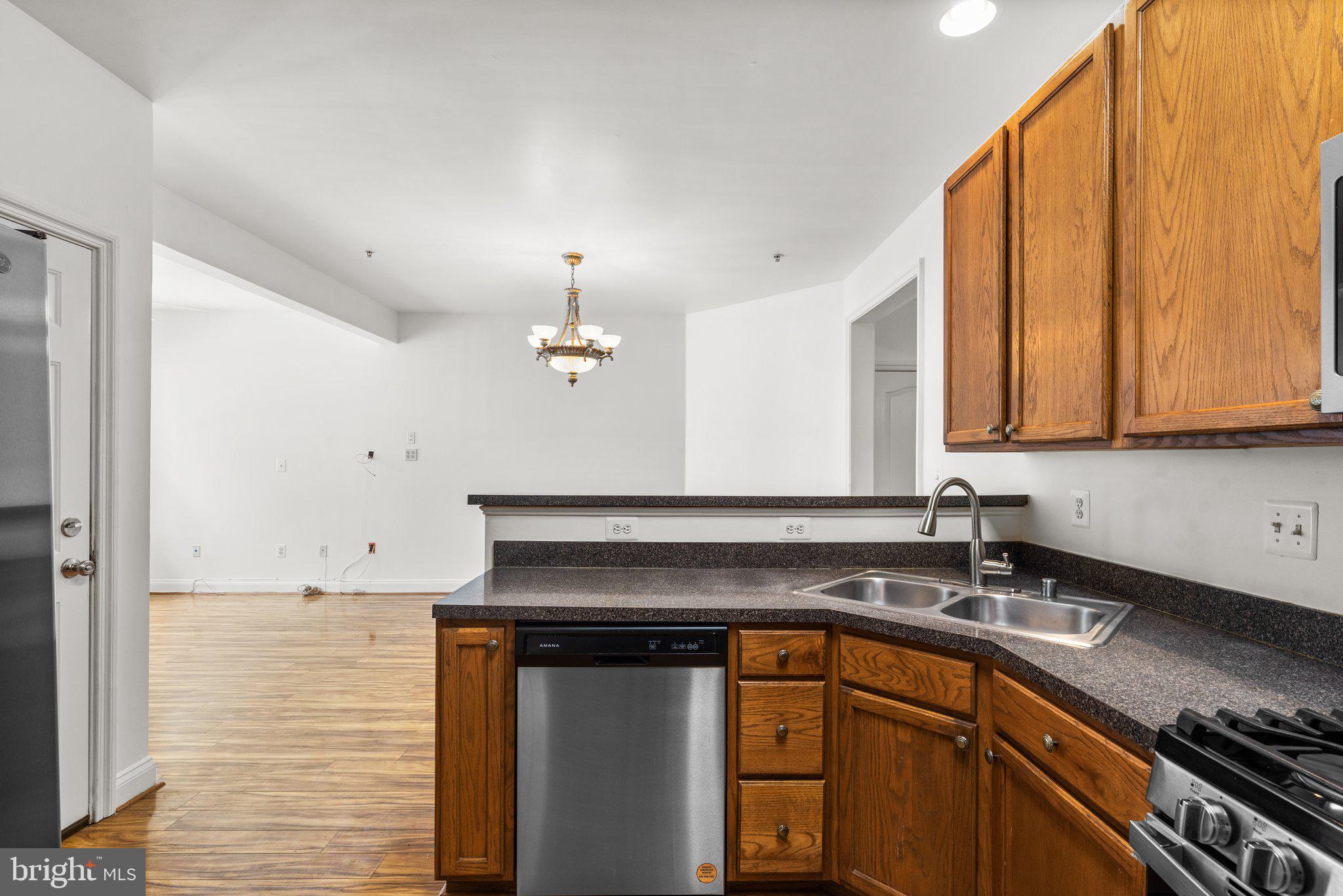 SUMMERFIELD AT RIVER HILL - Residential Lease