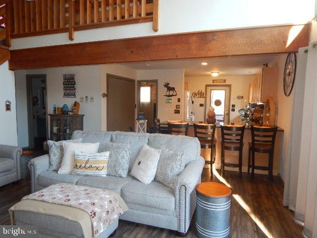 HIDEOUT THE - Residential