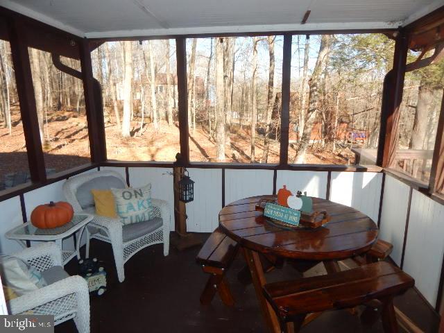 HIDEOUT THE - Residential