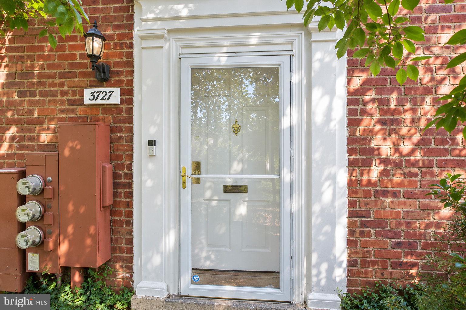 3727 LYONS LANE