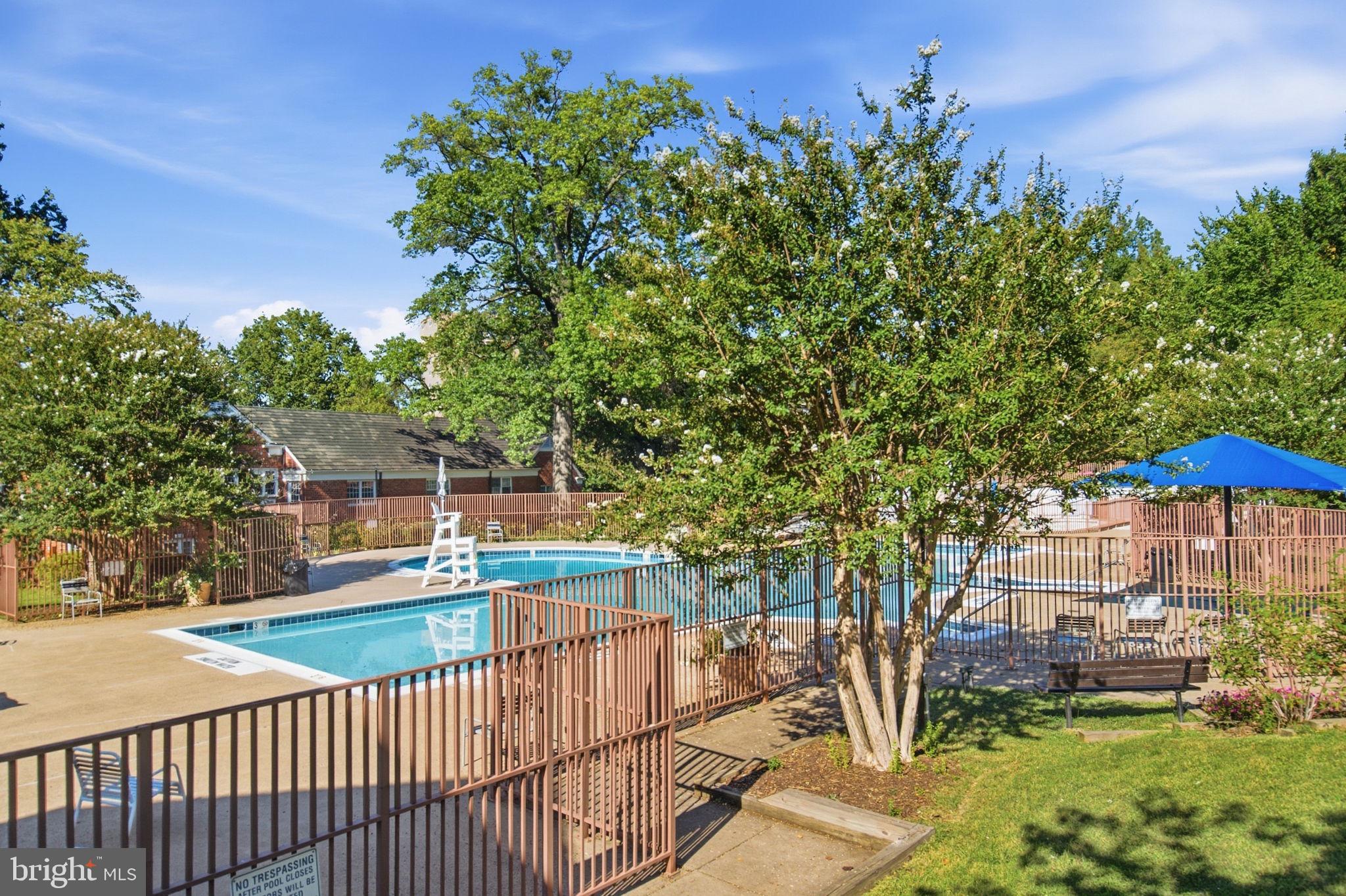 3727 LYONS LANE