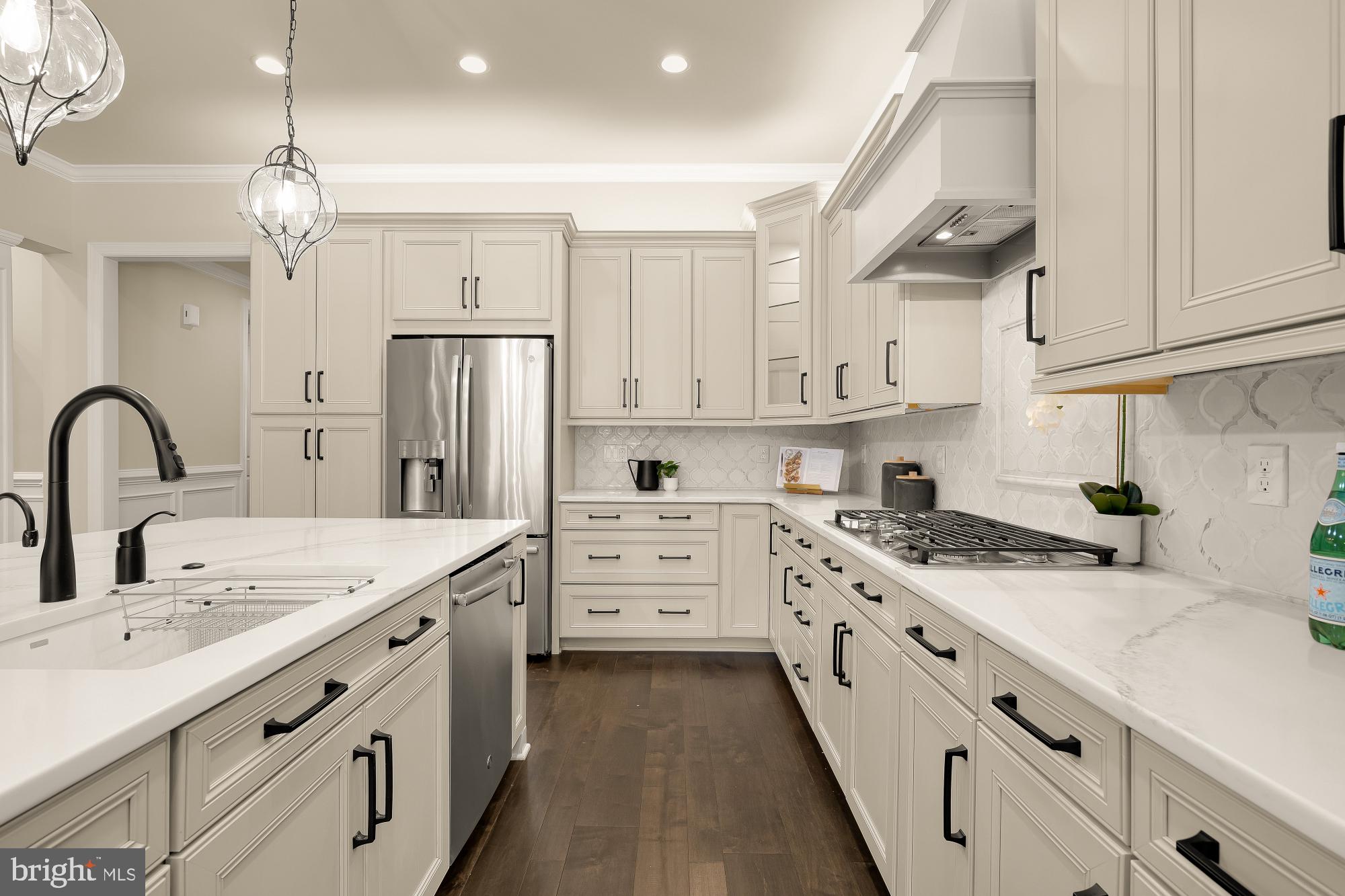 REGENCY AT CREEKSIDE - Residential