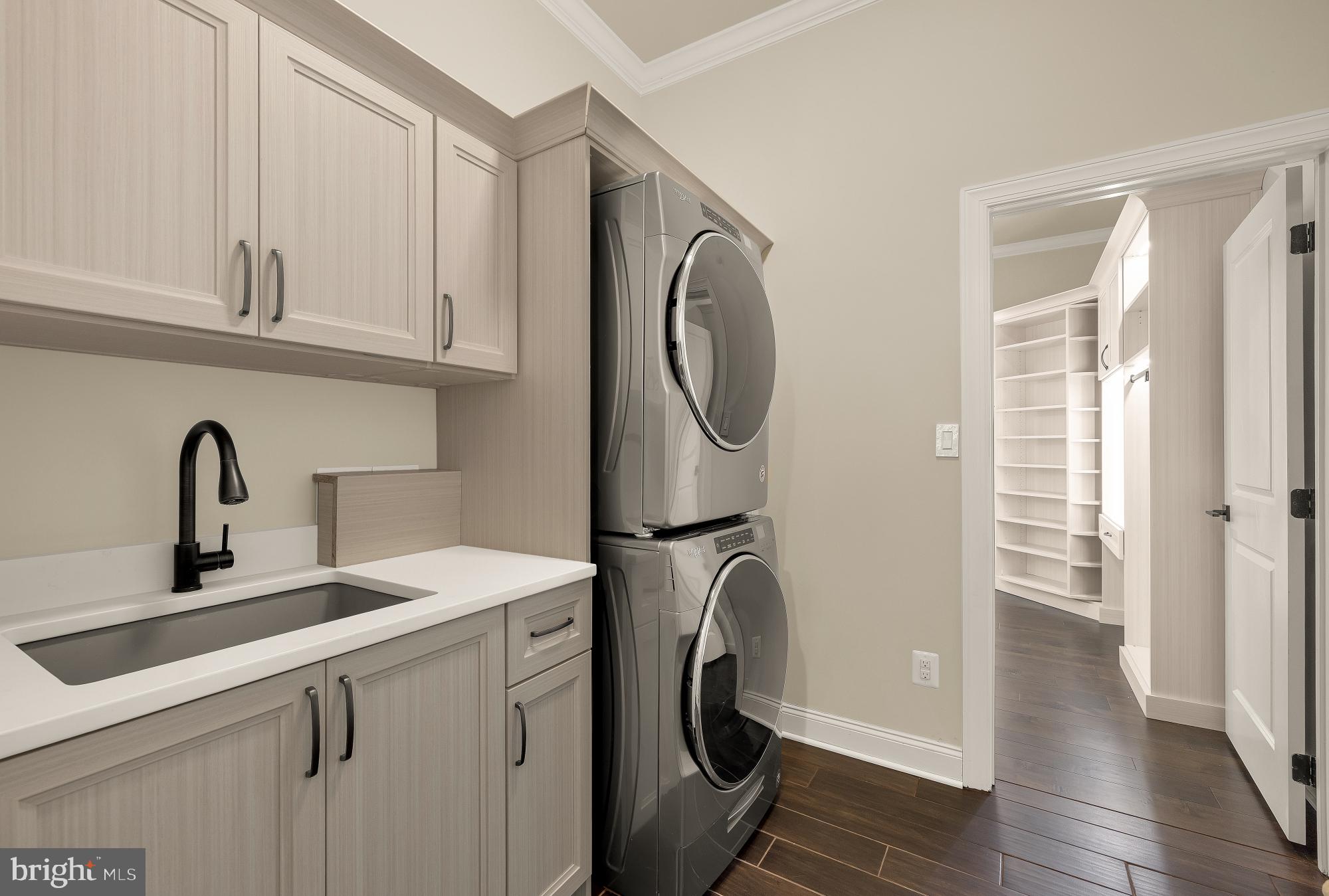 REGENCY AT CREEKSIDE - Residential