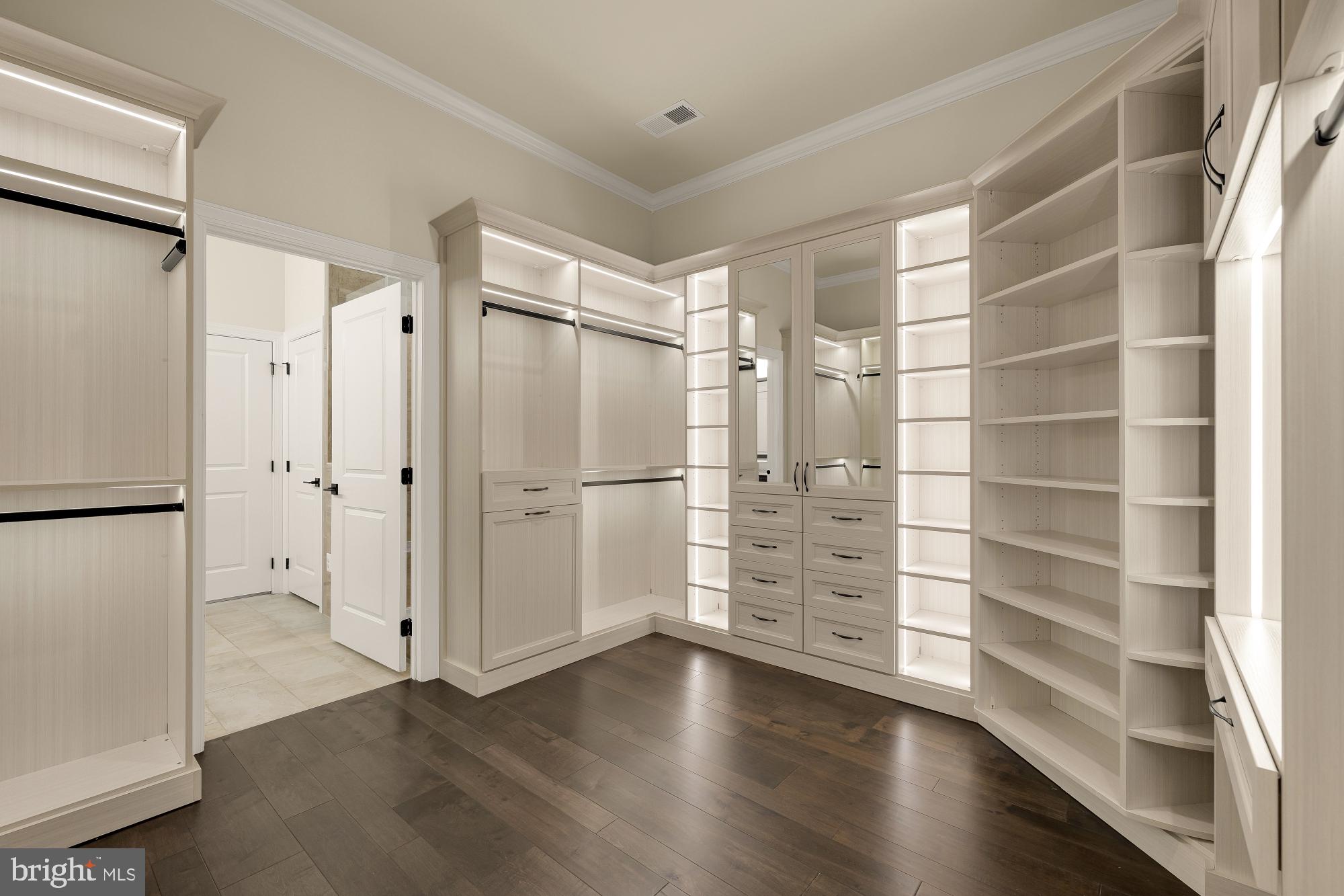 REGENCY AT CREEKSIDE - Residential