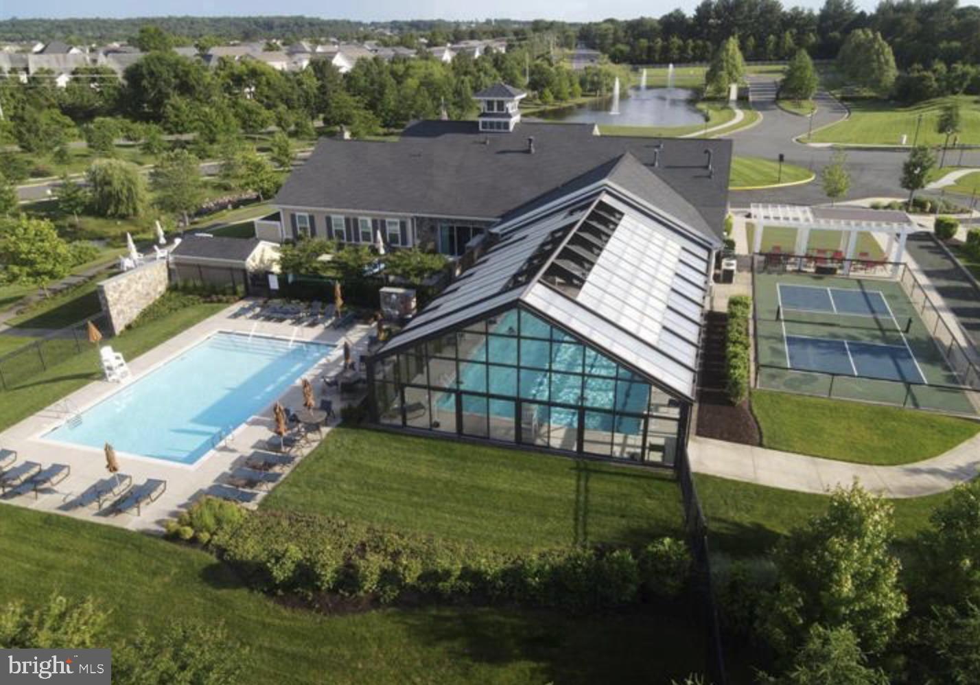 REGENCY AT CREEKSIDE - Residential