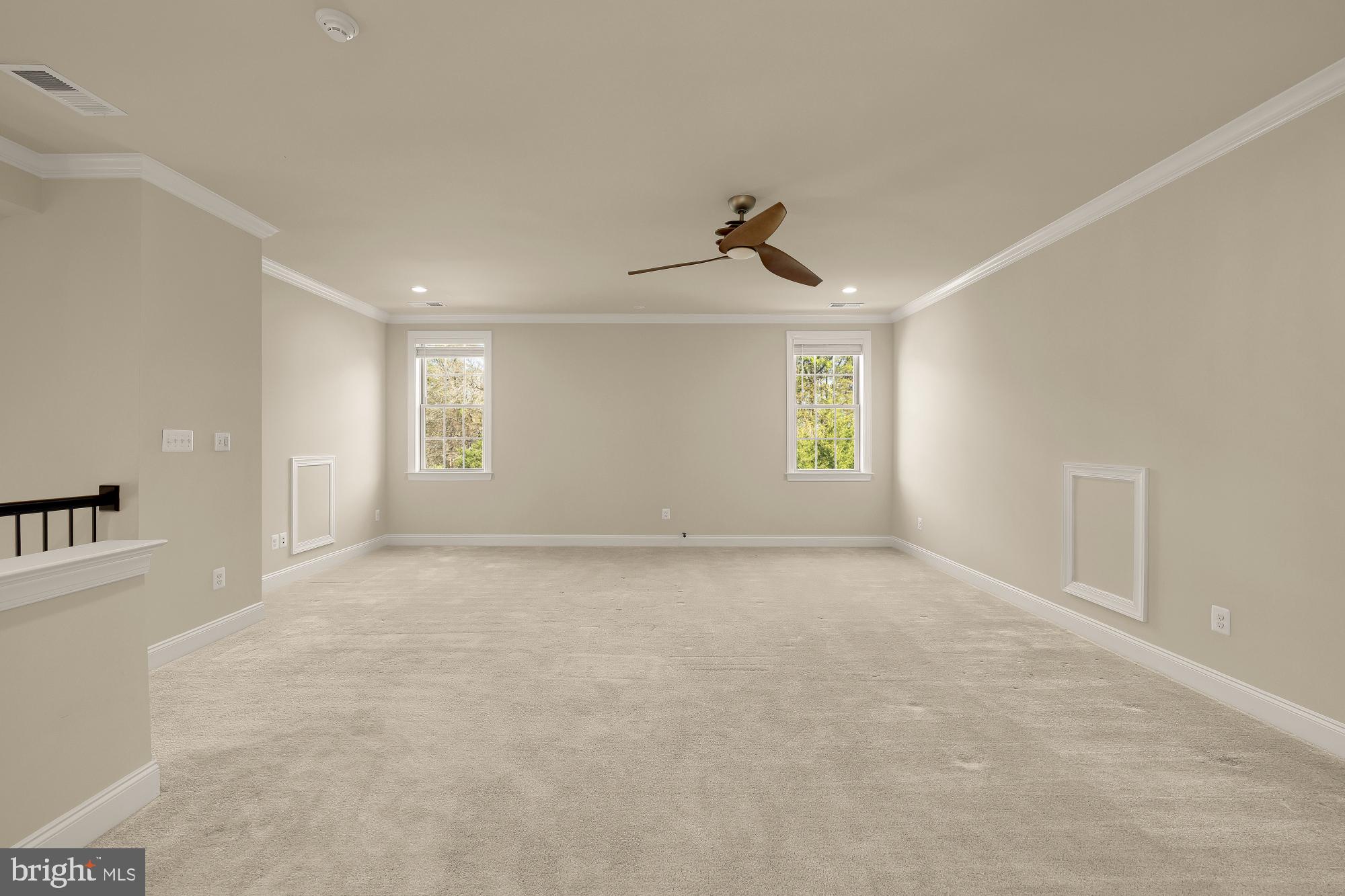 REGENCY AT CREEKSIDE - Residential