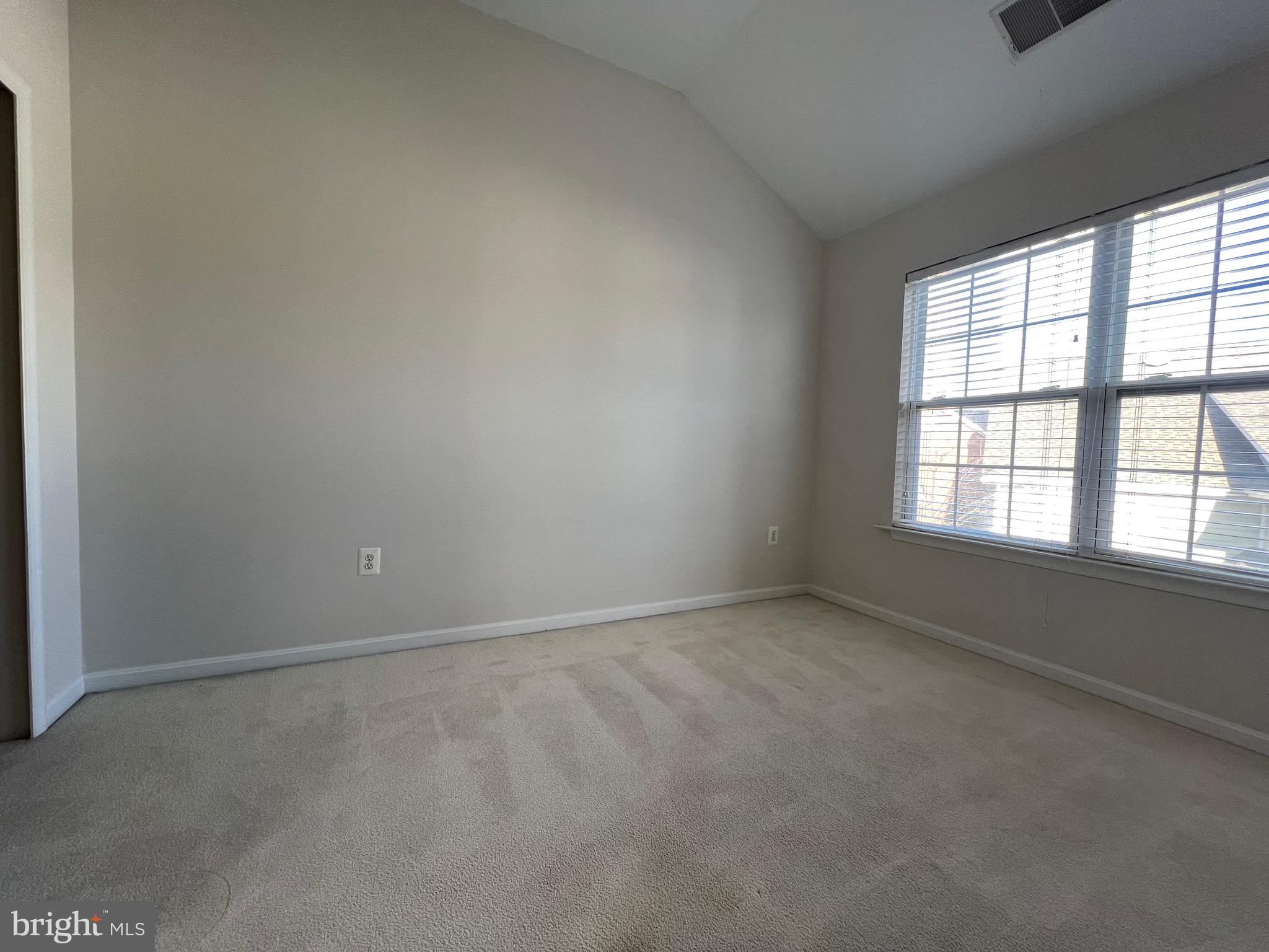 BELMONT TOWN CENTER - Residential Lease