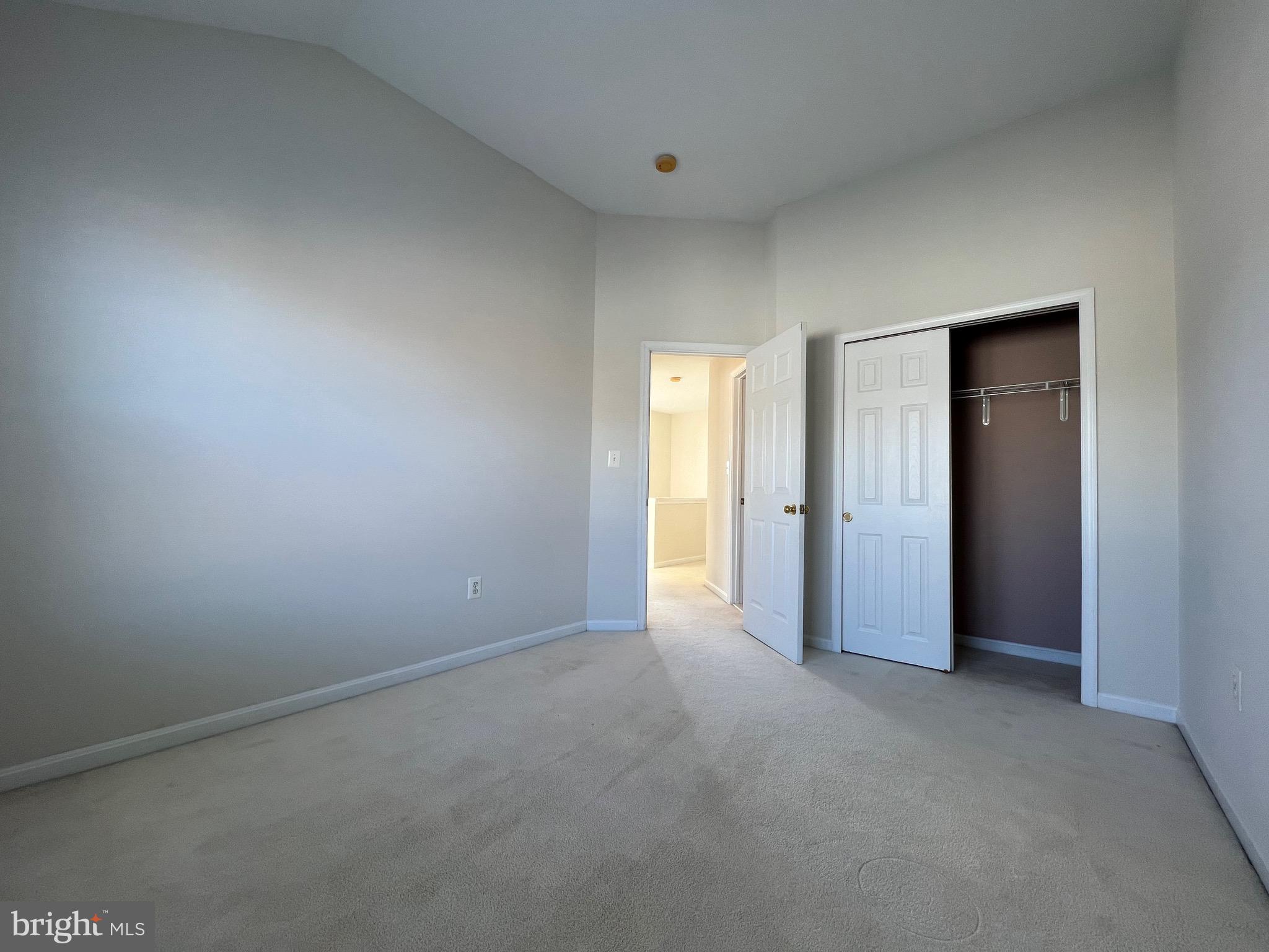 BELMONT TOWN CENTER - Residential Lease