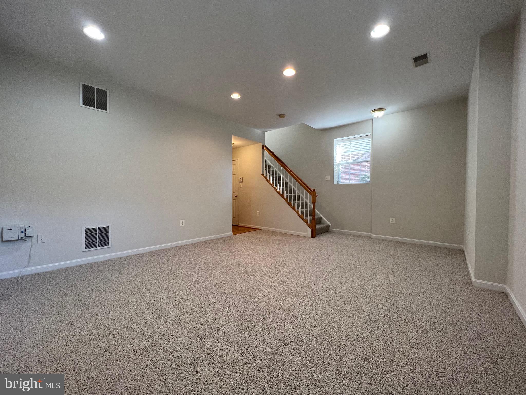 BELMONT TOWN CENTER - Residential Lease