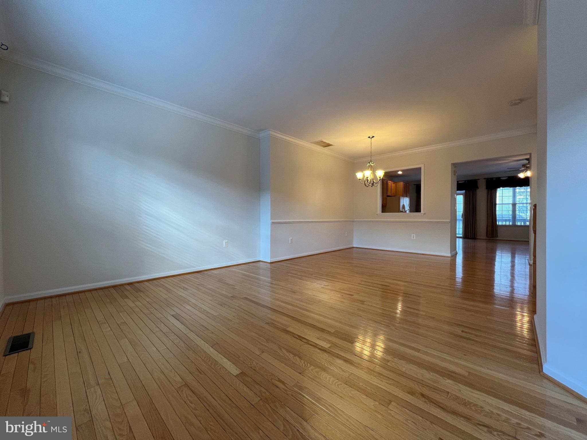 BELMONT TOWN CENTER - Residential Lease