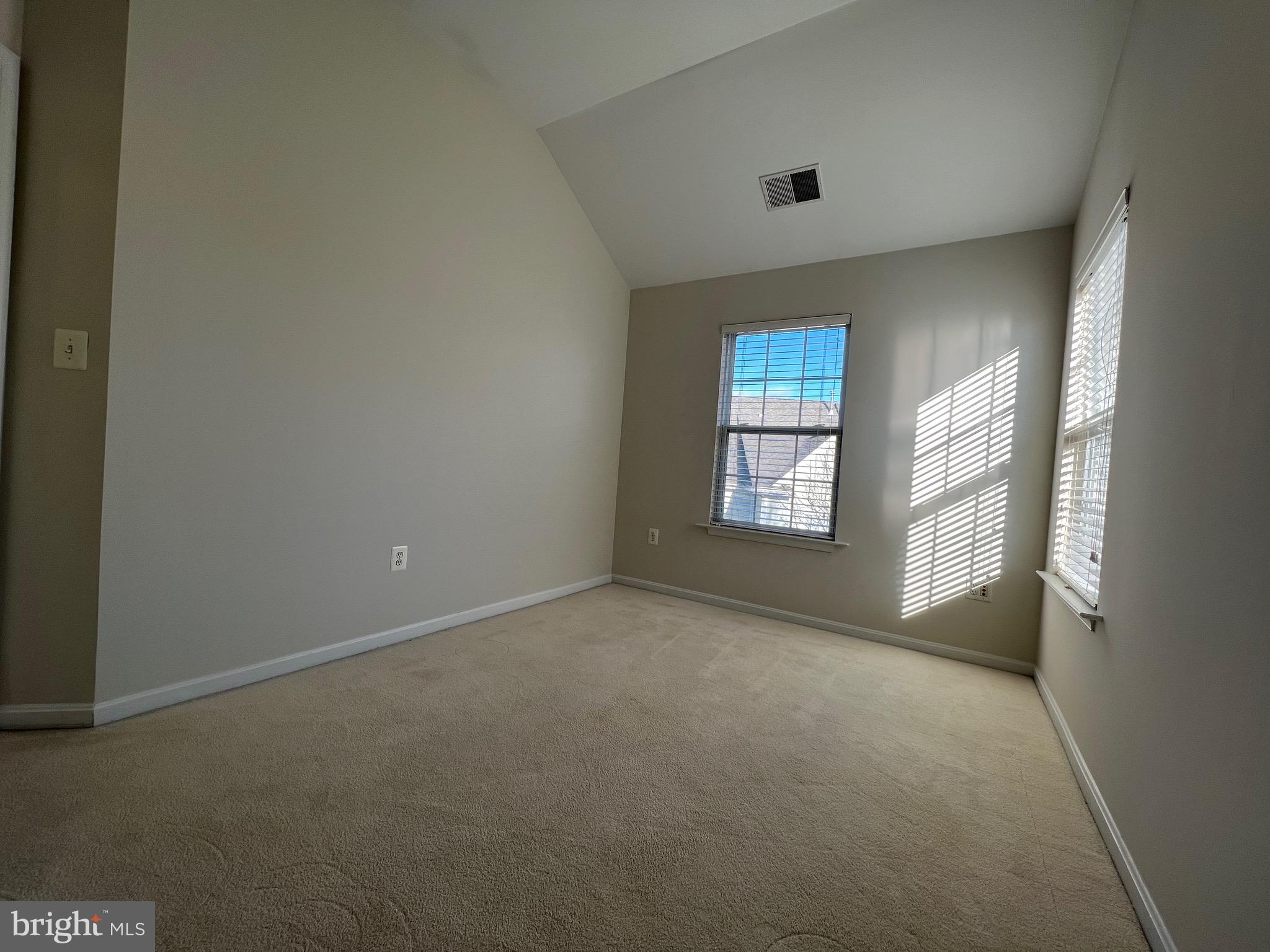 BELMONT TOWN CENTER - Residential Lease