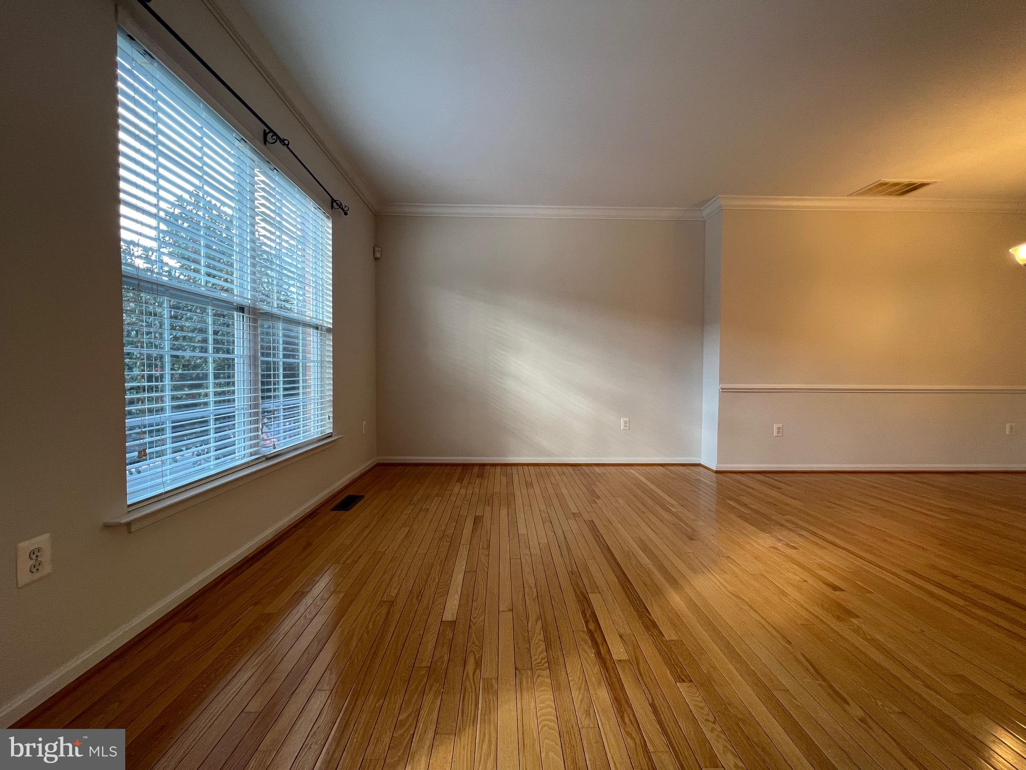 BELMONT TOWN CENTER - Residential Lease