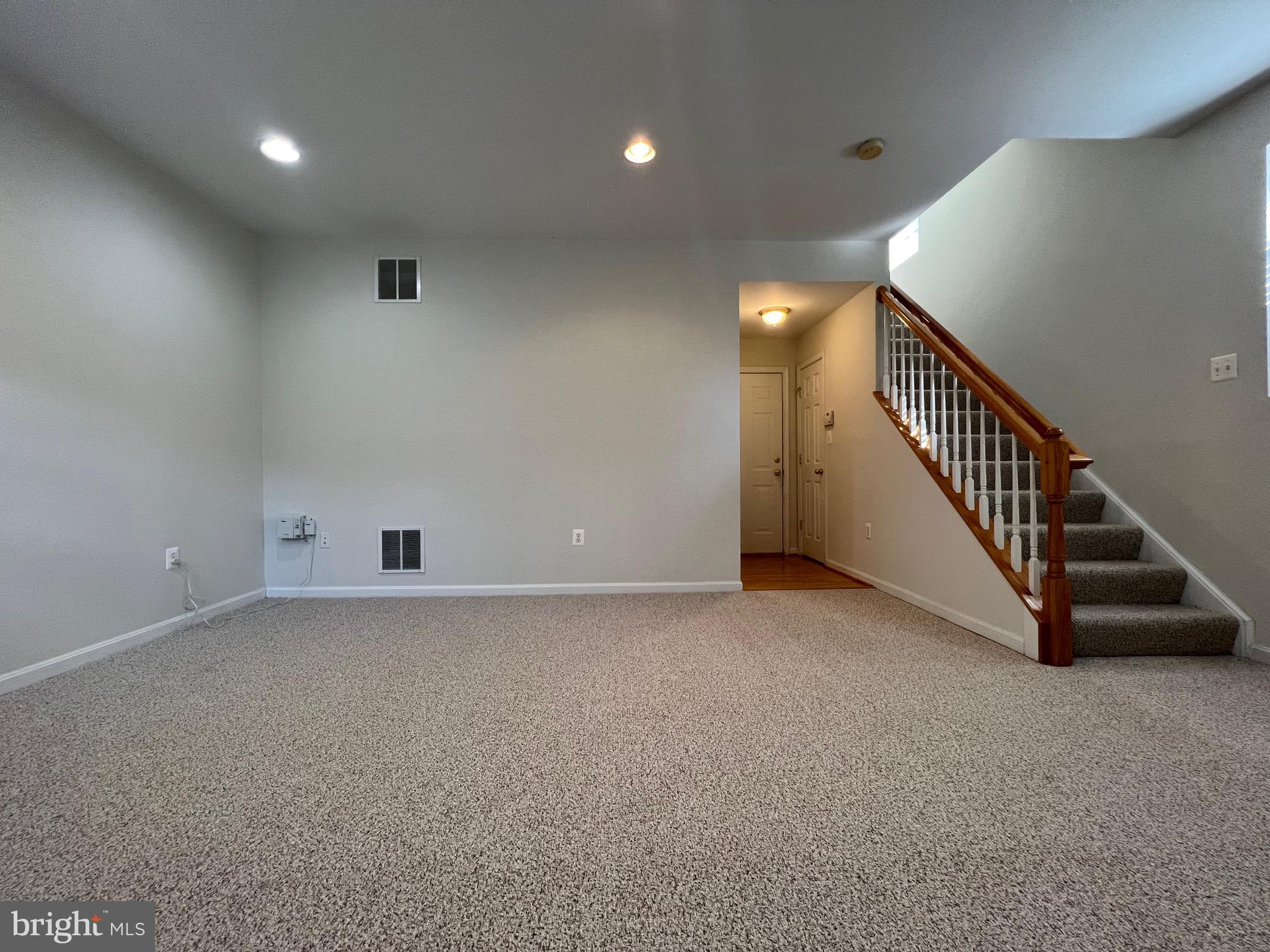 BELMONT TOWN CENTER - Residential Lease