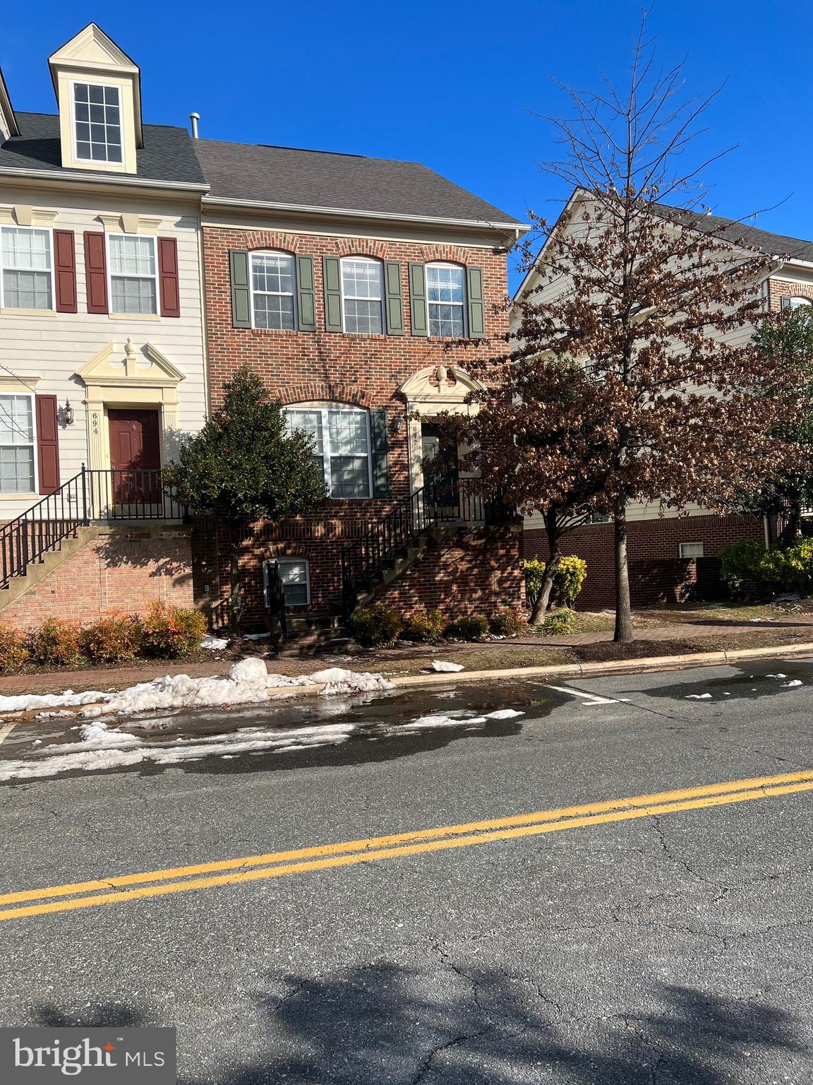 BELMONT TOWN CENTER - Residential Lease