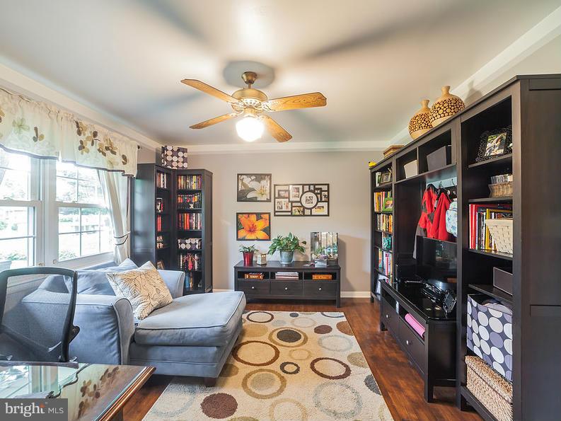 ADAMS HEIGHTS - Residential