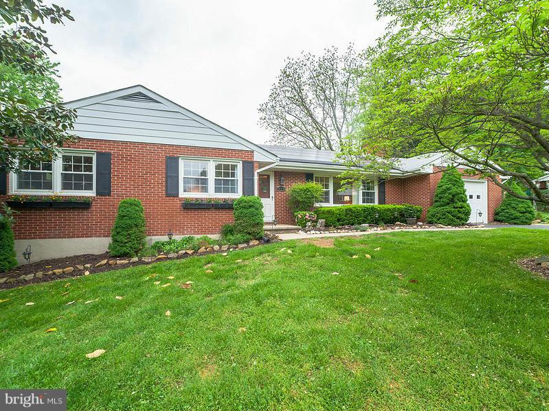 ADAMS HEIGHTS - Residential