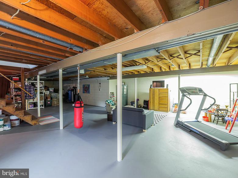 ADAMS HEIGHTS - Residential