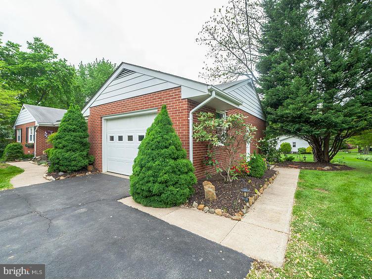 ADAMS HEIGHTS - Residential