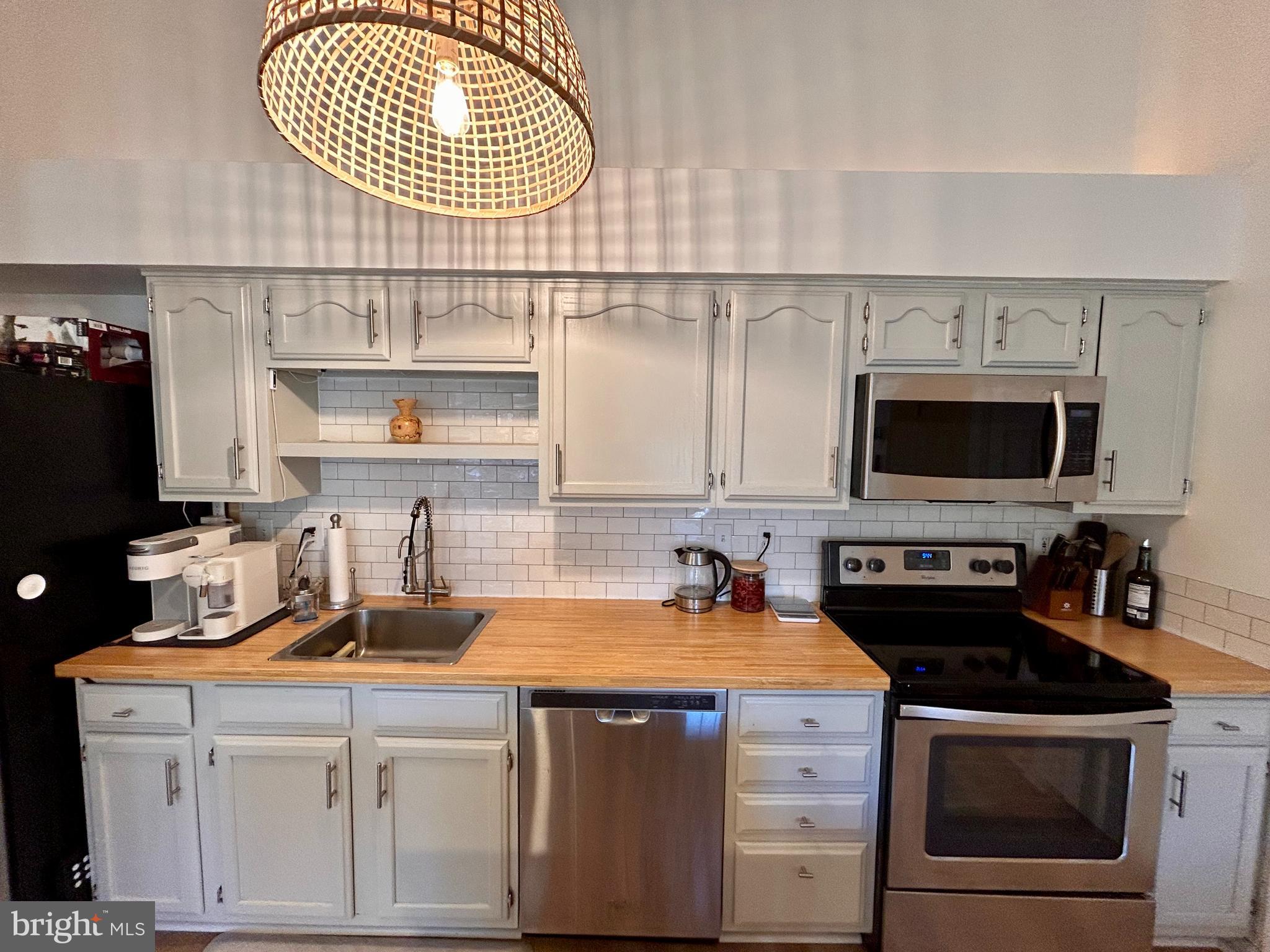 BEDFORD COMMONS - Residential