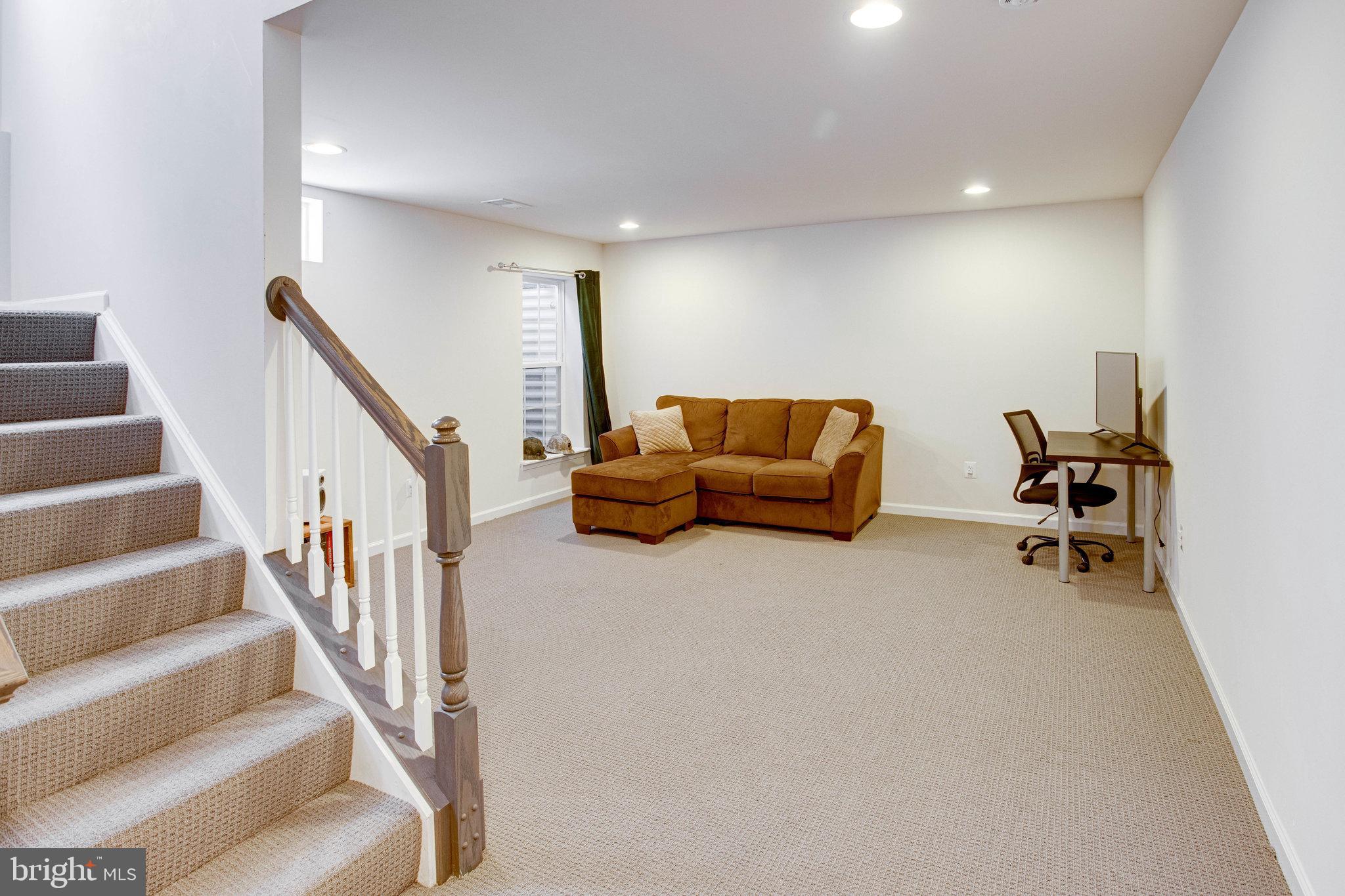 EMBREY MILL - Residential