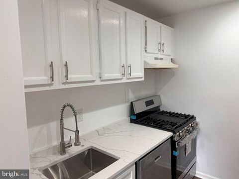 Photo of 4010 Hampden Street #301, KENSINGTON, MD 20895 (MLS # MDMC2201954)