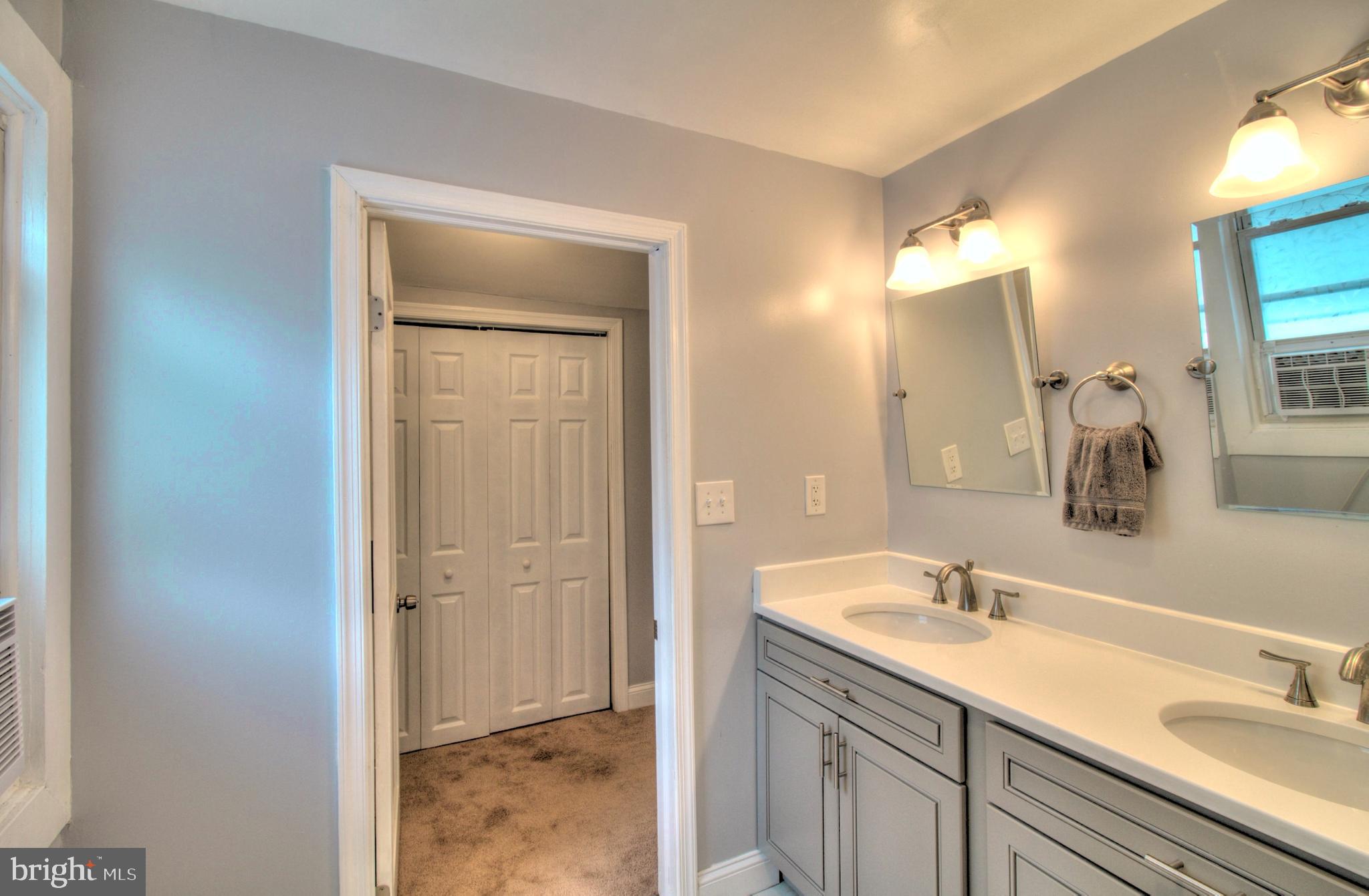 MOUNT WASHINGTON - Residential