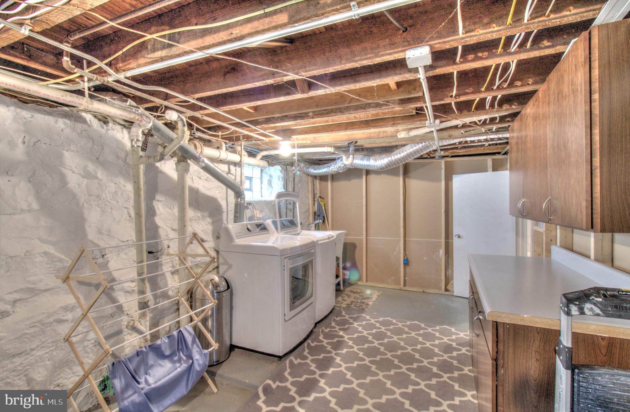 MOUNT WASHINGTON - Residential