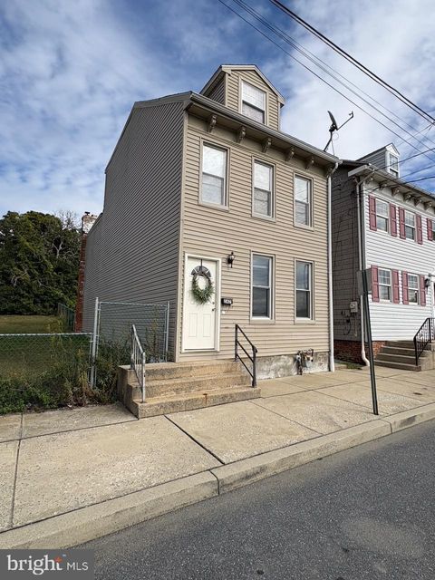 Photo of 347 N 2nd Street, COLUMBIA, PA 17512 (MLS # PALA2078252)