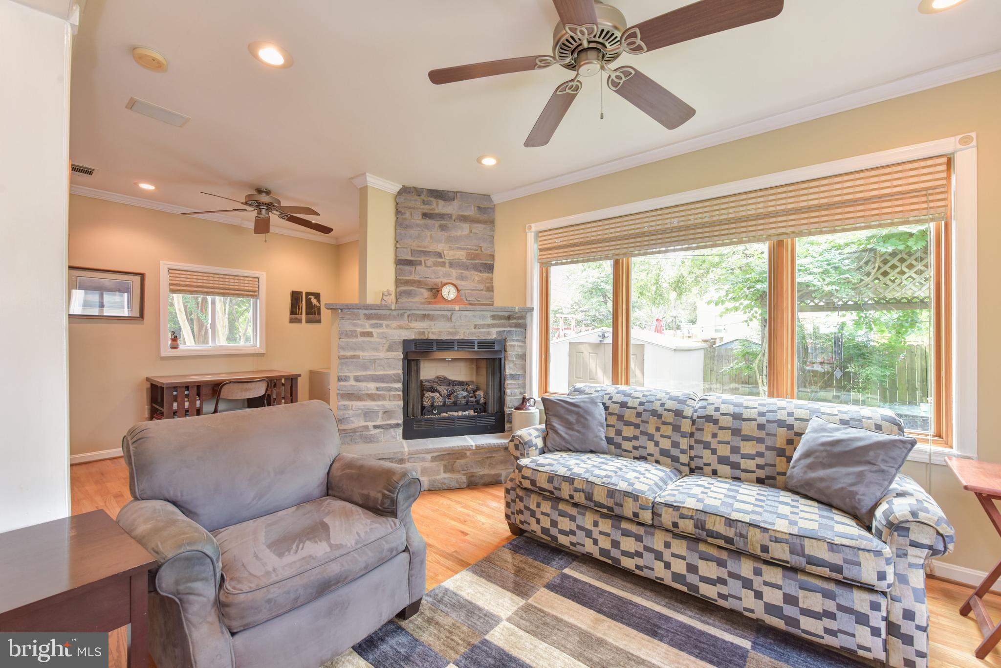 ROSEMONT PARK - Residential