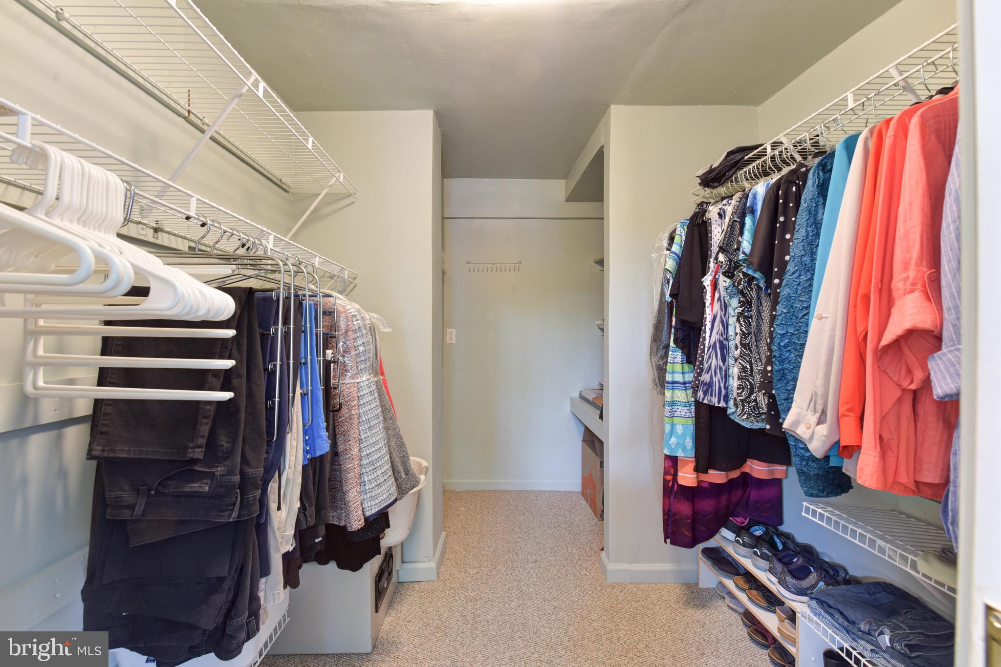 ROSEMONT PARK - Residential