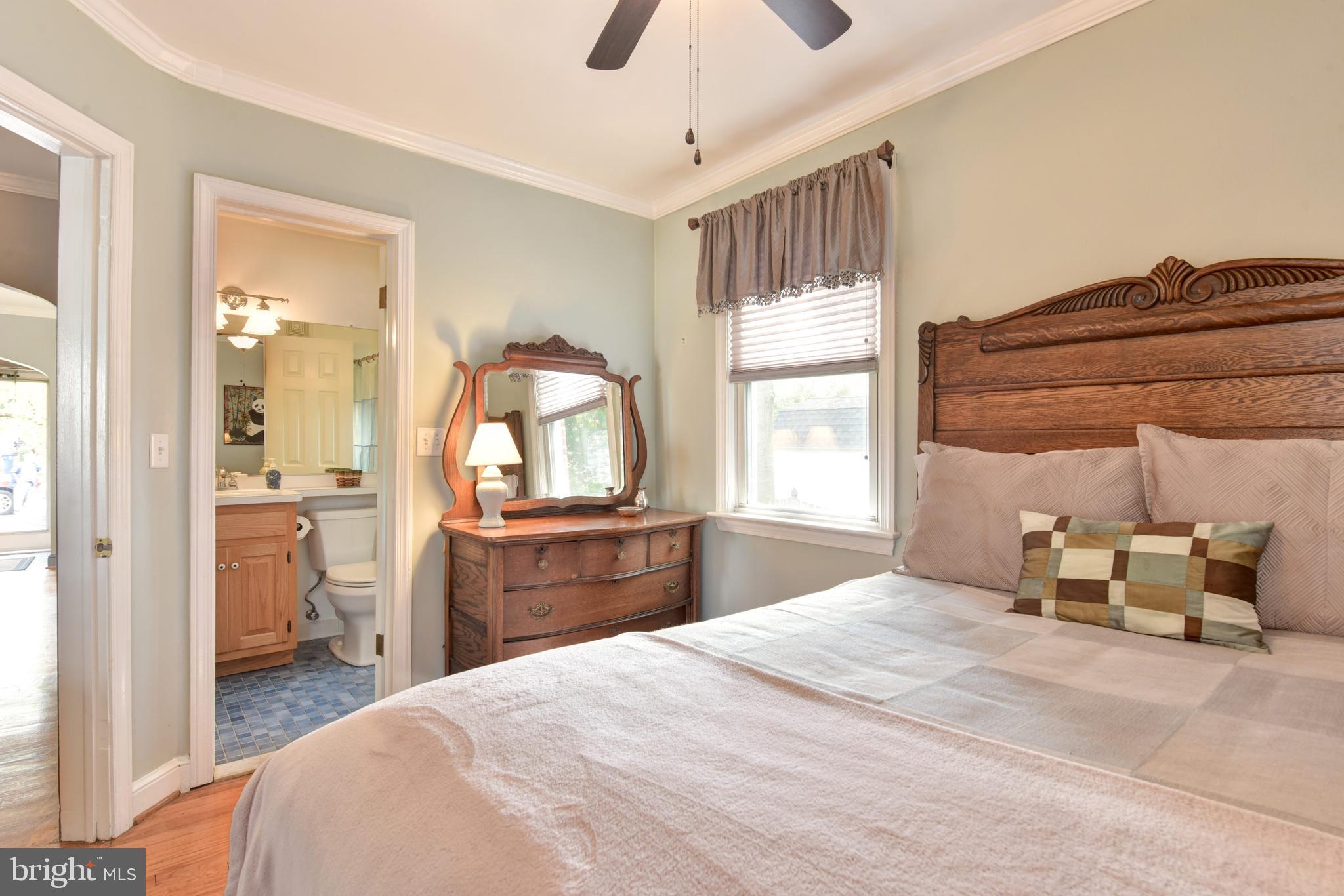 ROSEMONT PARK - Residential