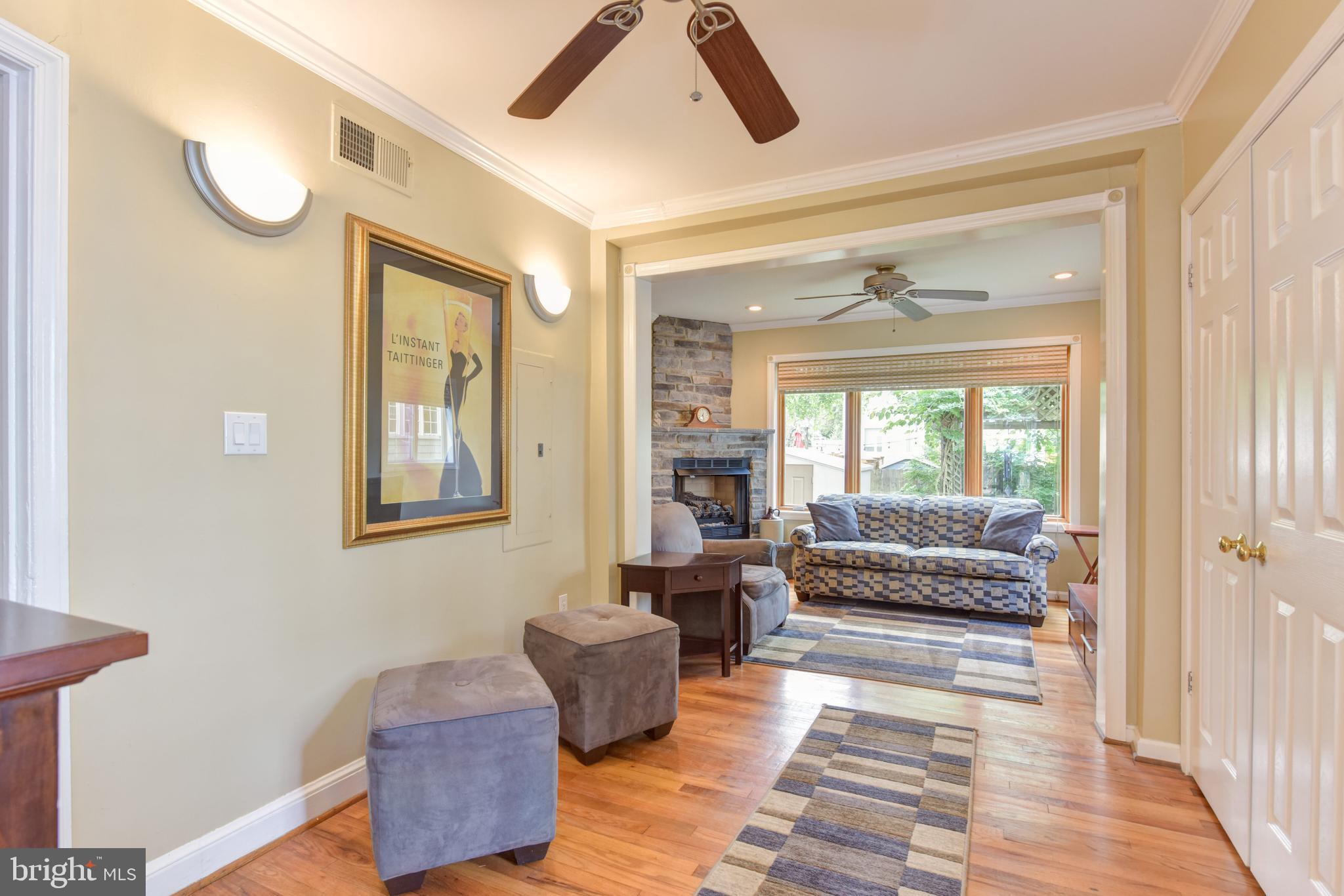 ROSEMONT PARK - Residential