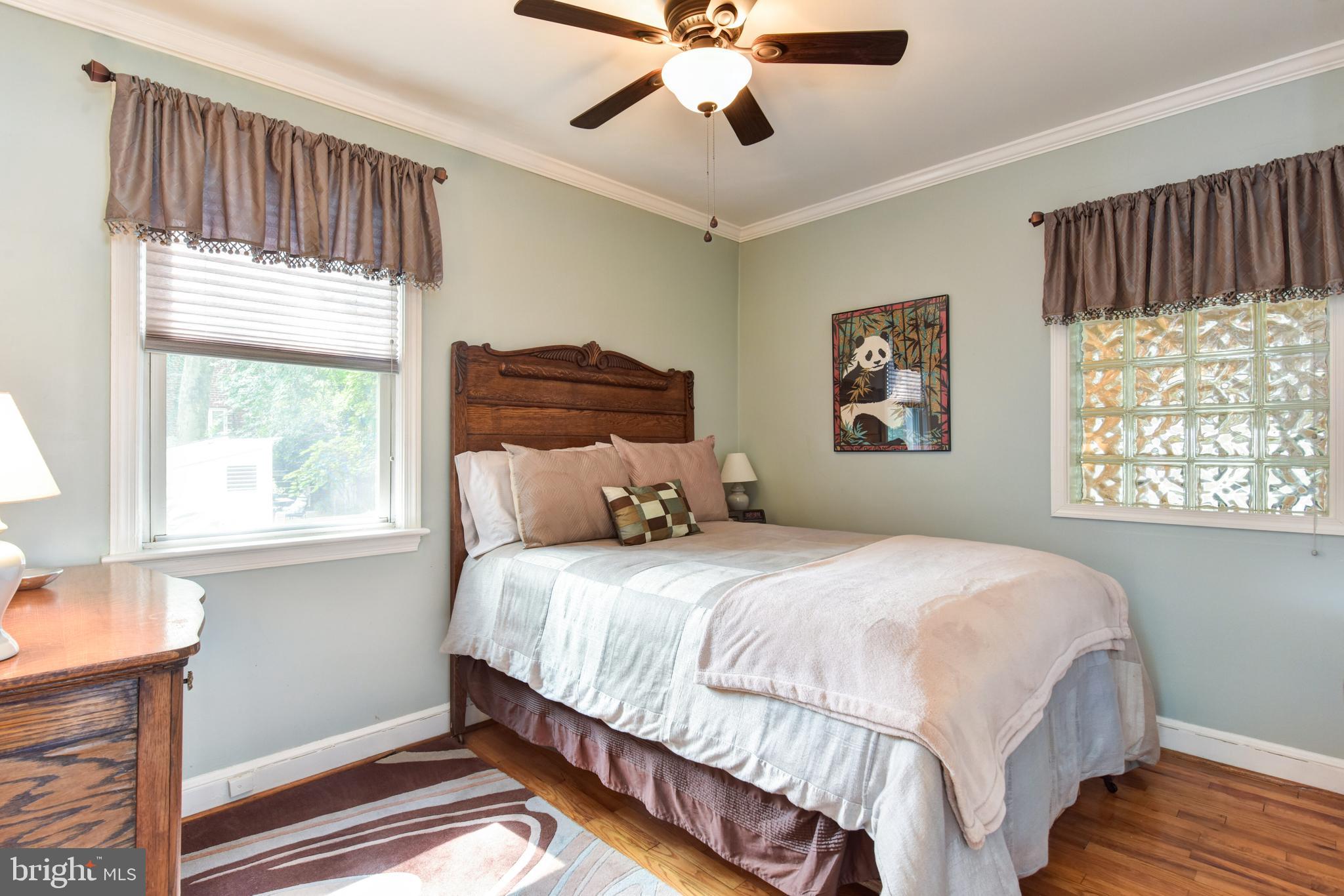 ROSEMONT PARK - Residential