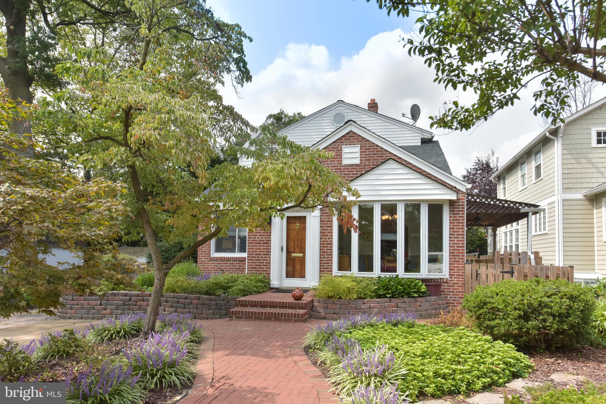 ROSEMONT PARK - Residential