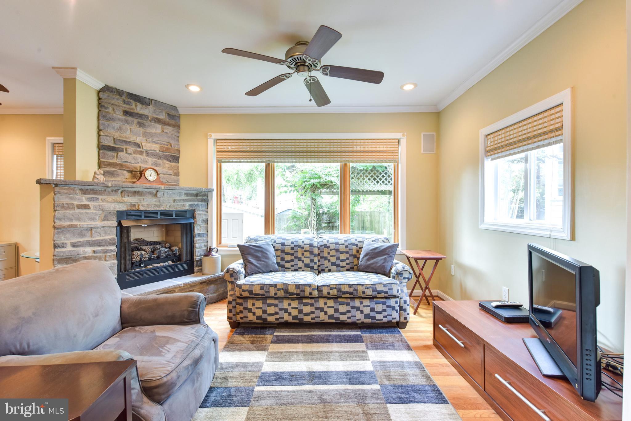 ROSEMONT PARK - Residential