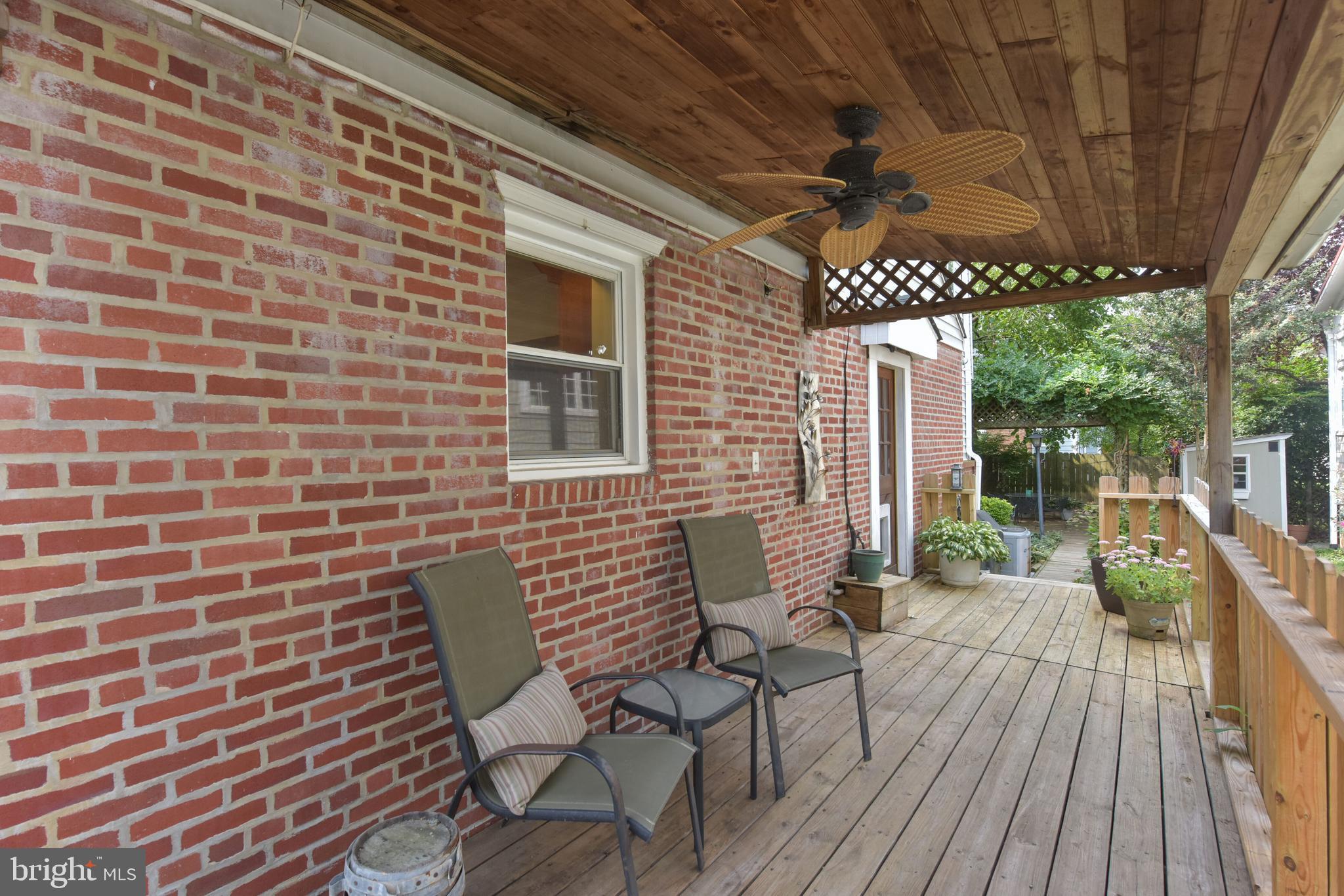 ROSEMONT PARK - Residential