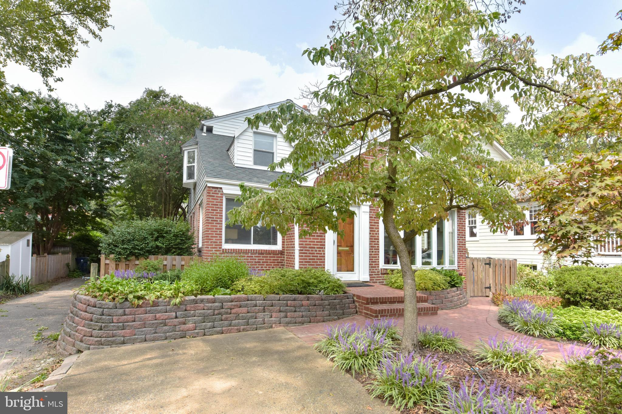 ROSEMONT PARK - Residential