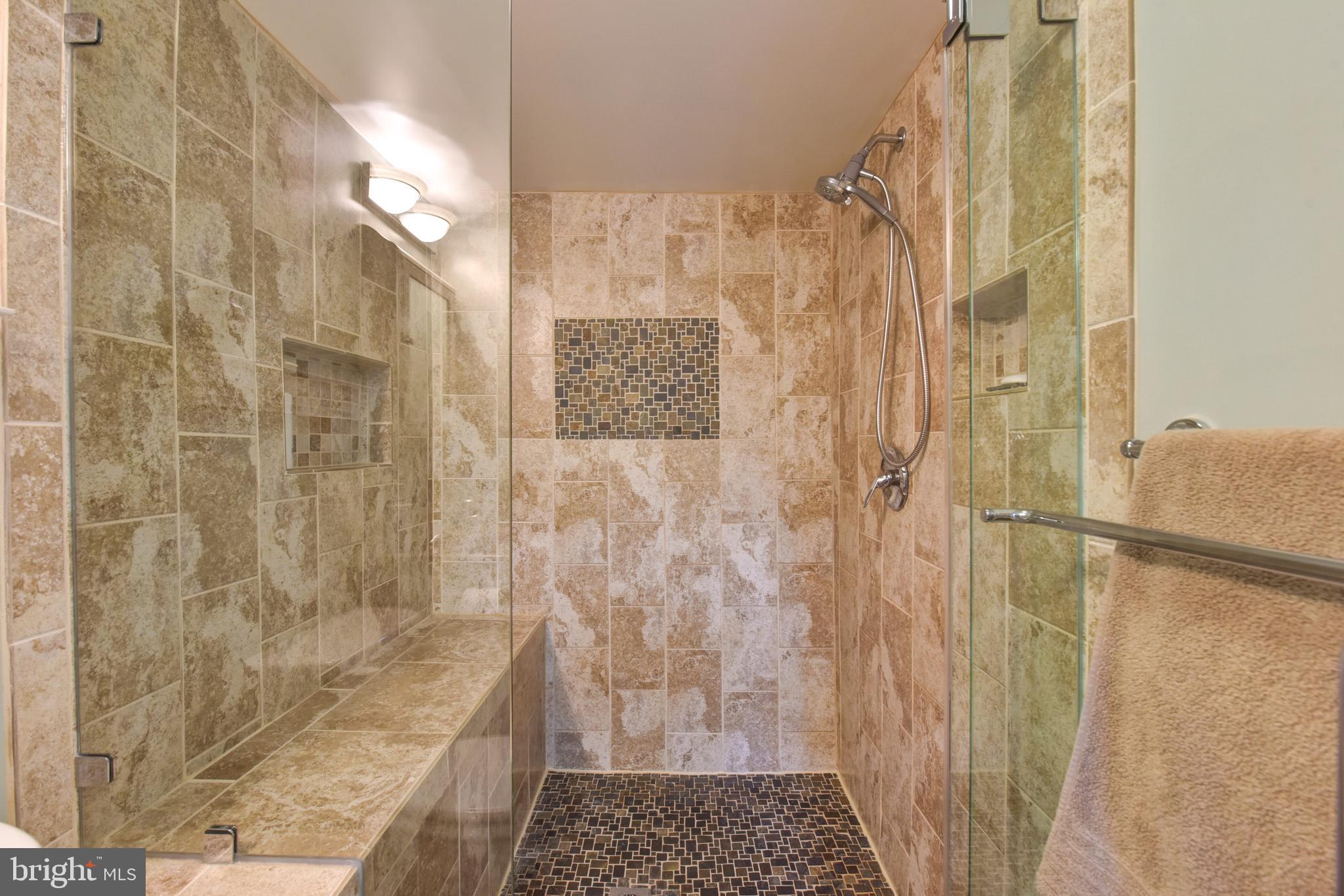 ROSEMONT PARK - Residential