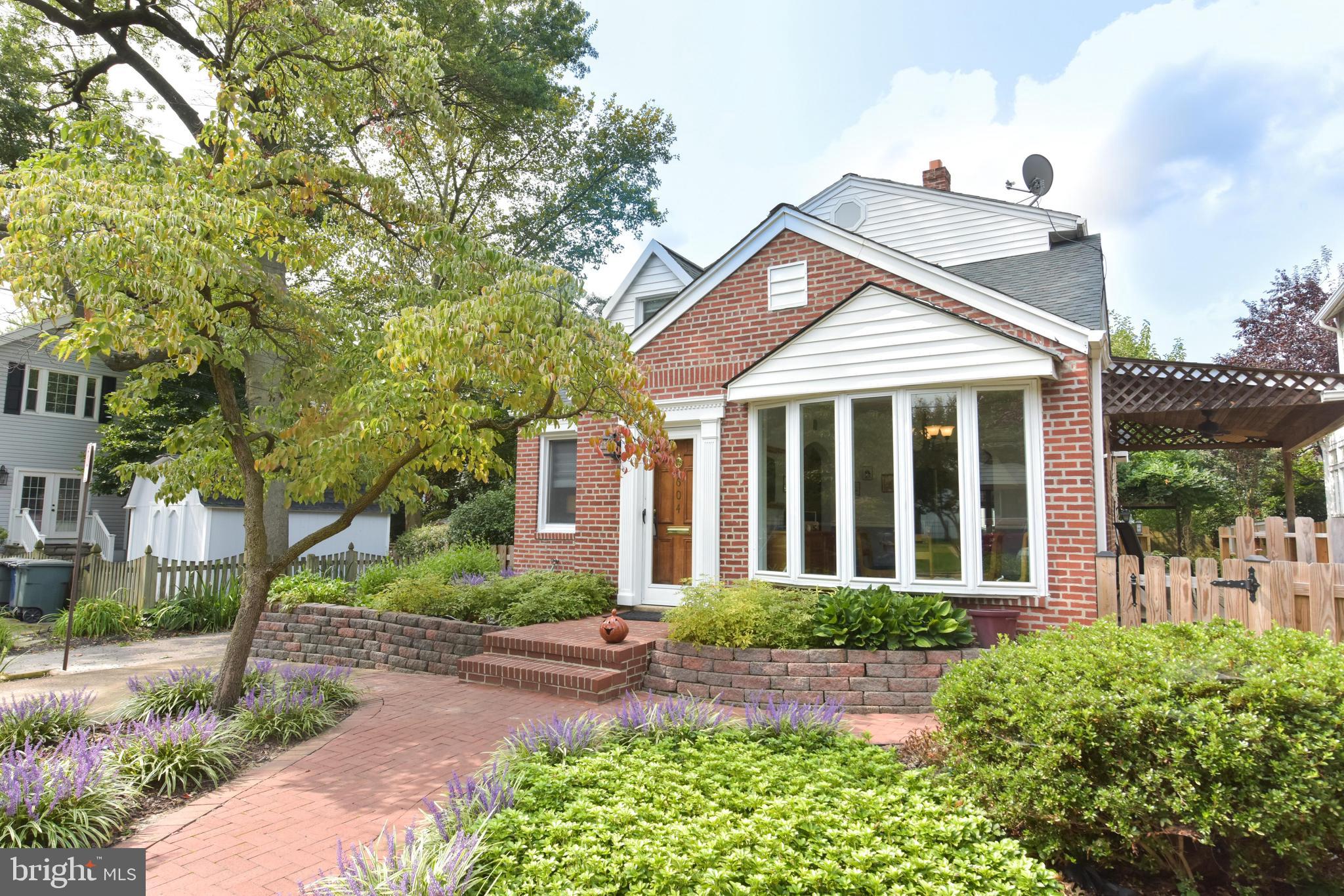 ROSEMONT PARK - Residential