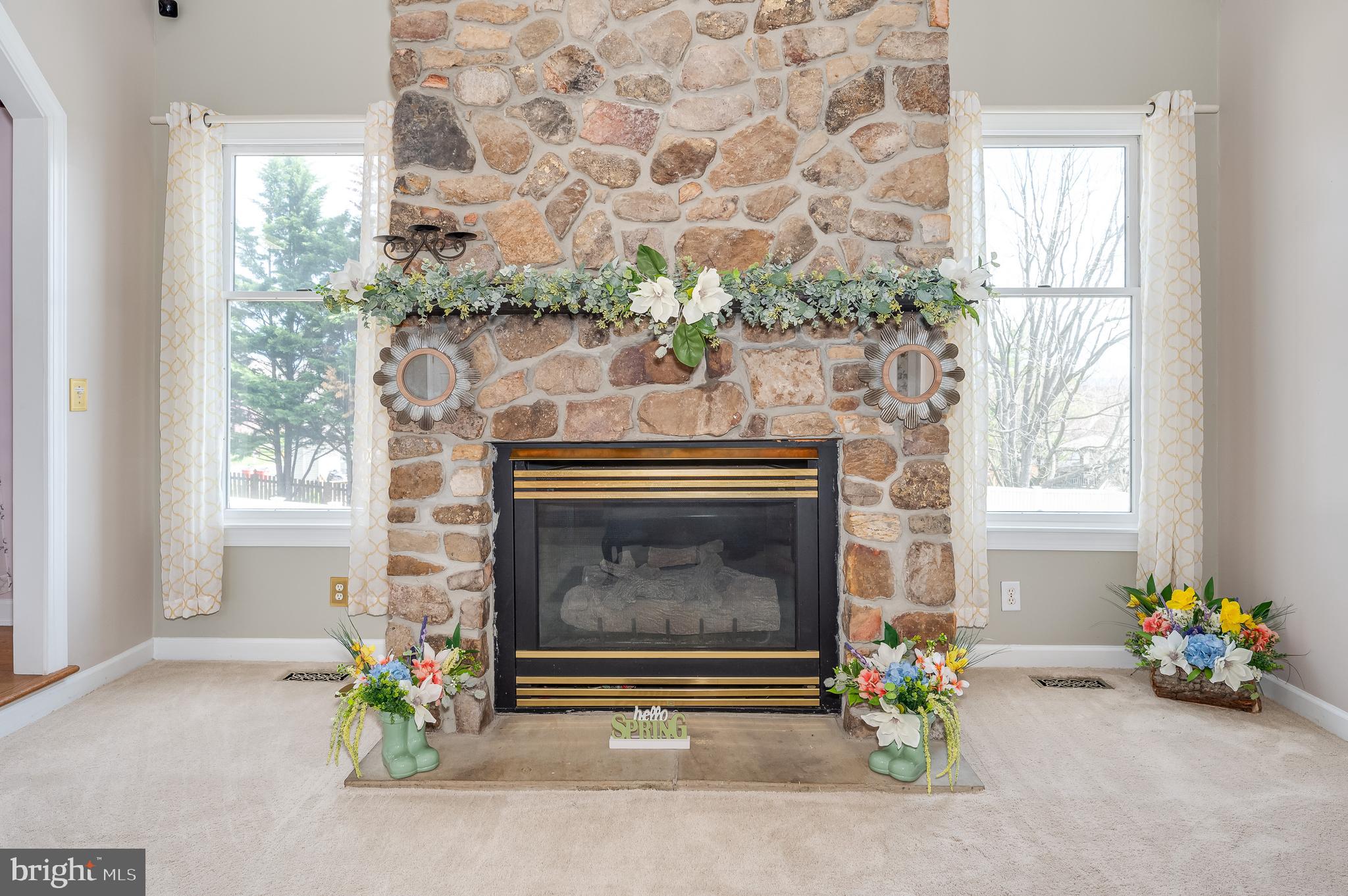 LOCUST HILL - Residential