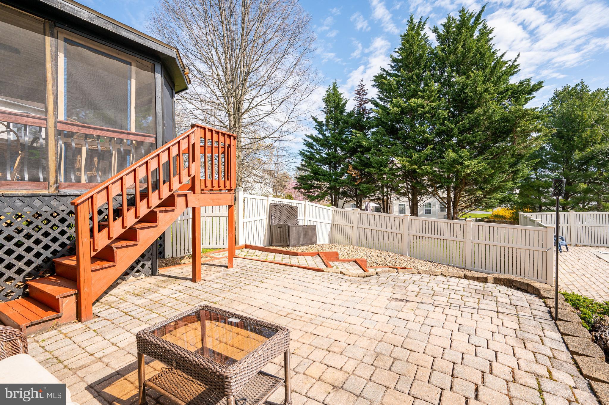 LOCUST HILL - Residential